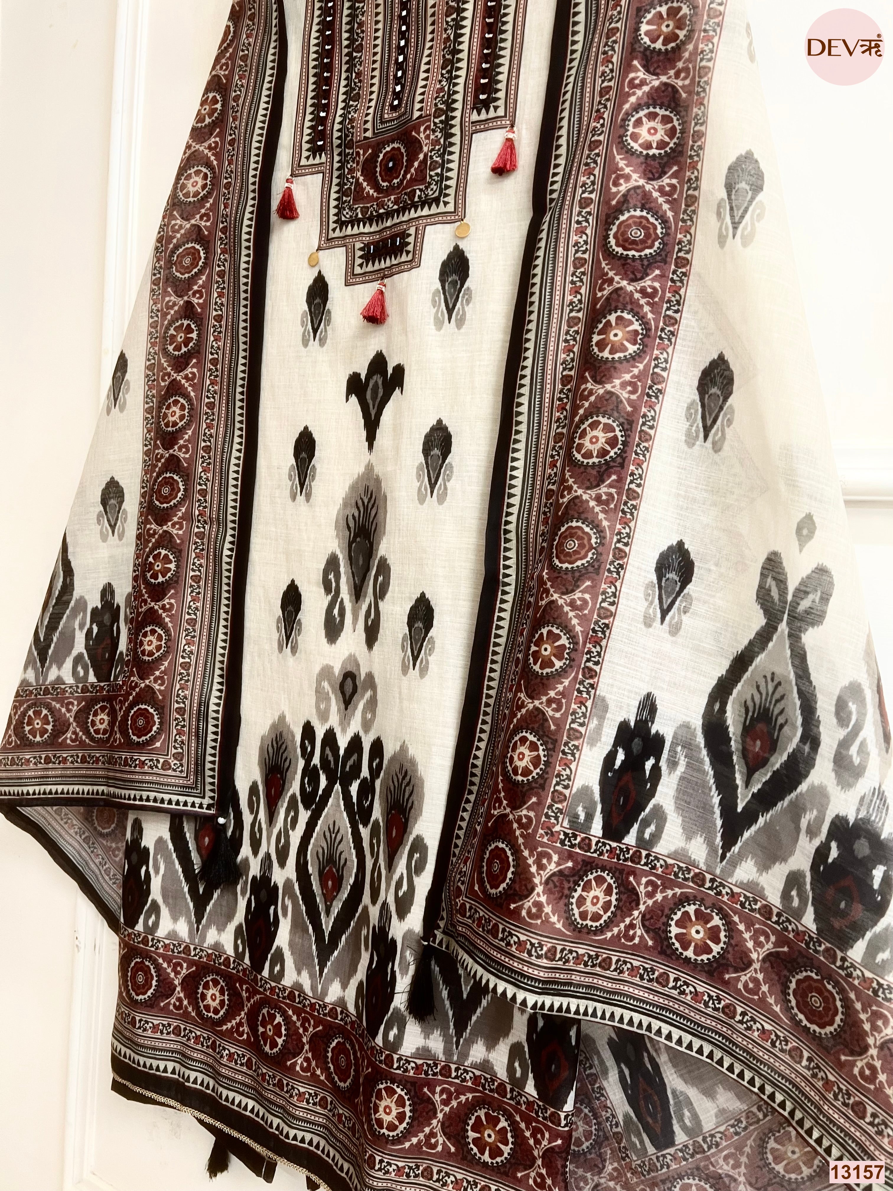 Cream Linen Cotton Printed Unstitched 3-Piece Suit (Devri – D.No 13157)