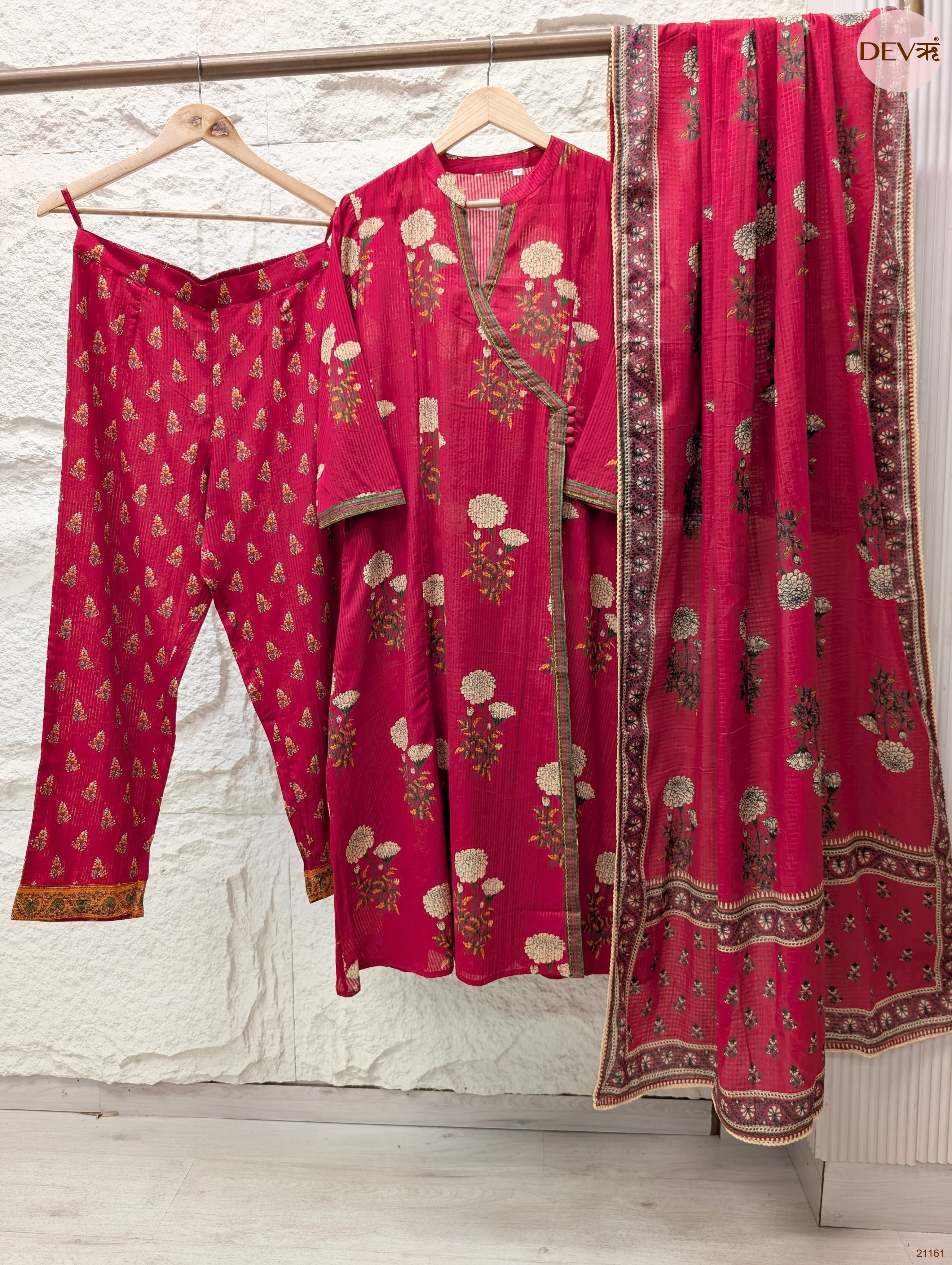 Gulnaar Pure cotton Printed Pink 3-Piece Set (Devri – D.No 21161)