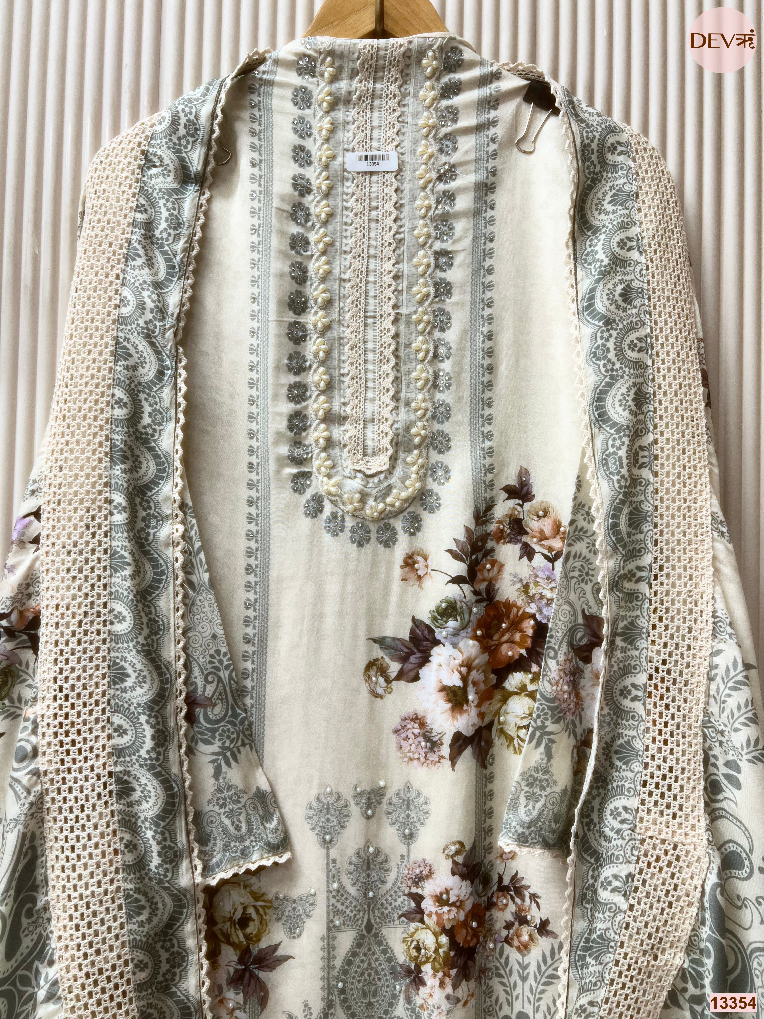 Cream Muslin Printed Unstitched 3-Piece Suit (Devri – D.No 13354)