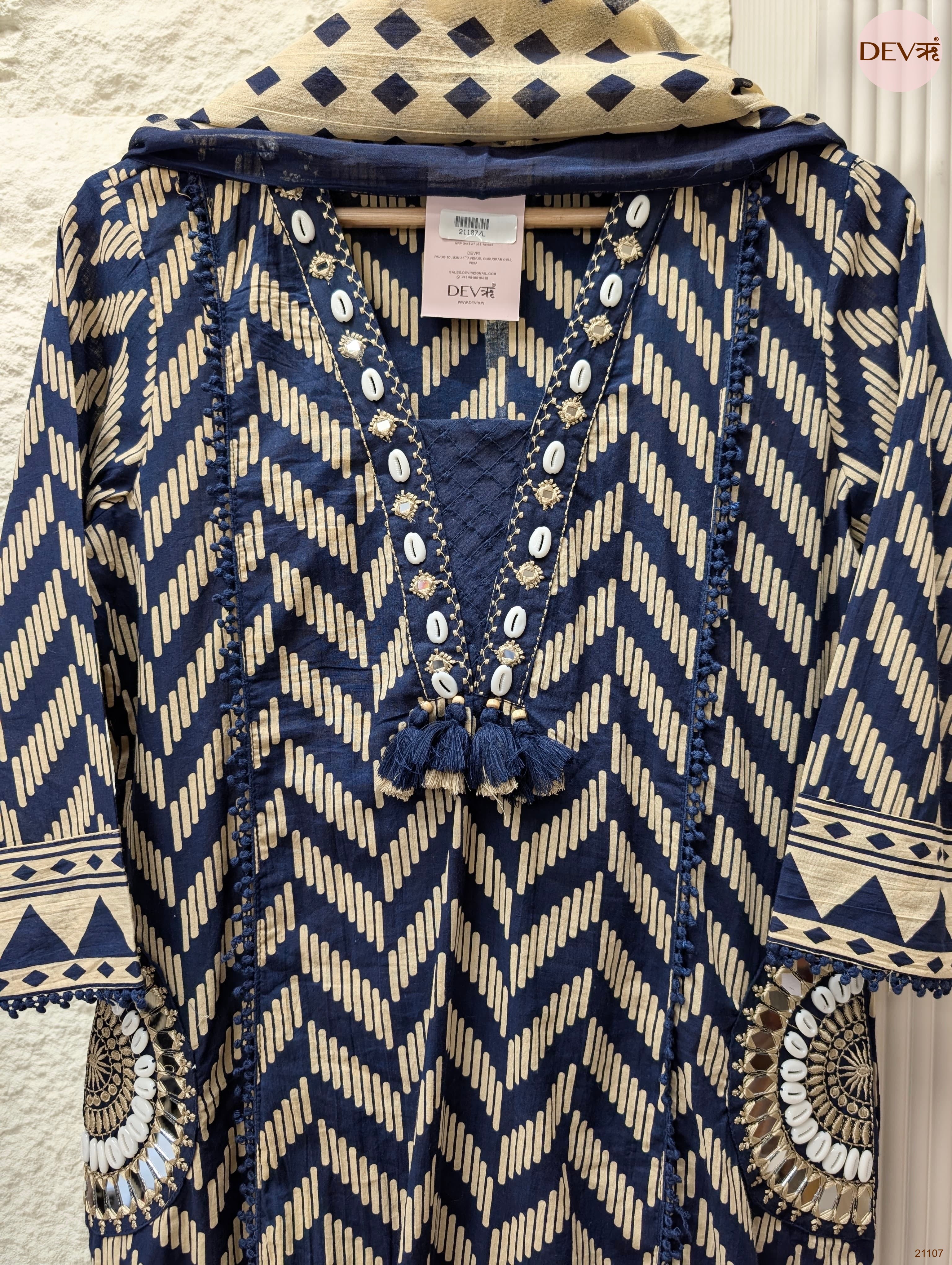 Neelambara Pure Cotton Printed Navy Blue 3-Piece Set (Devri – D.No 21107)