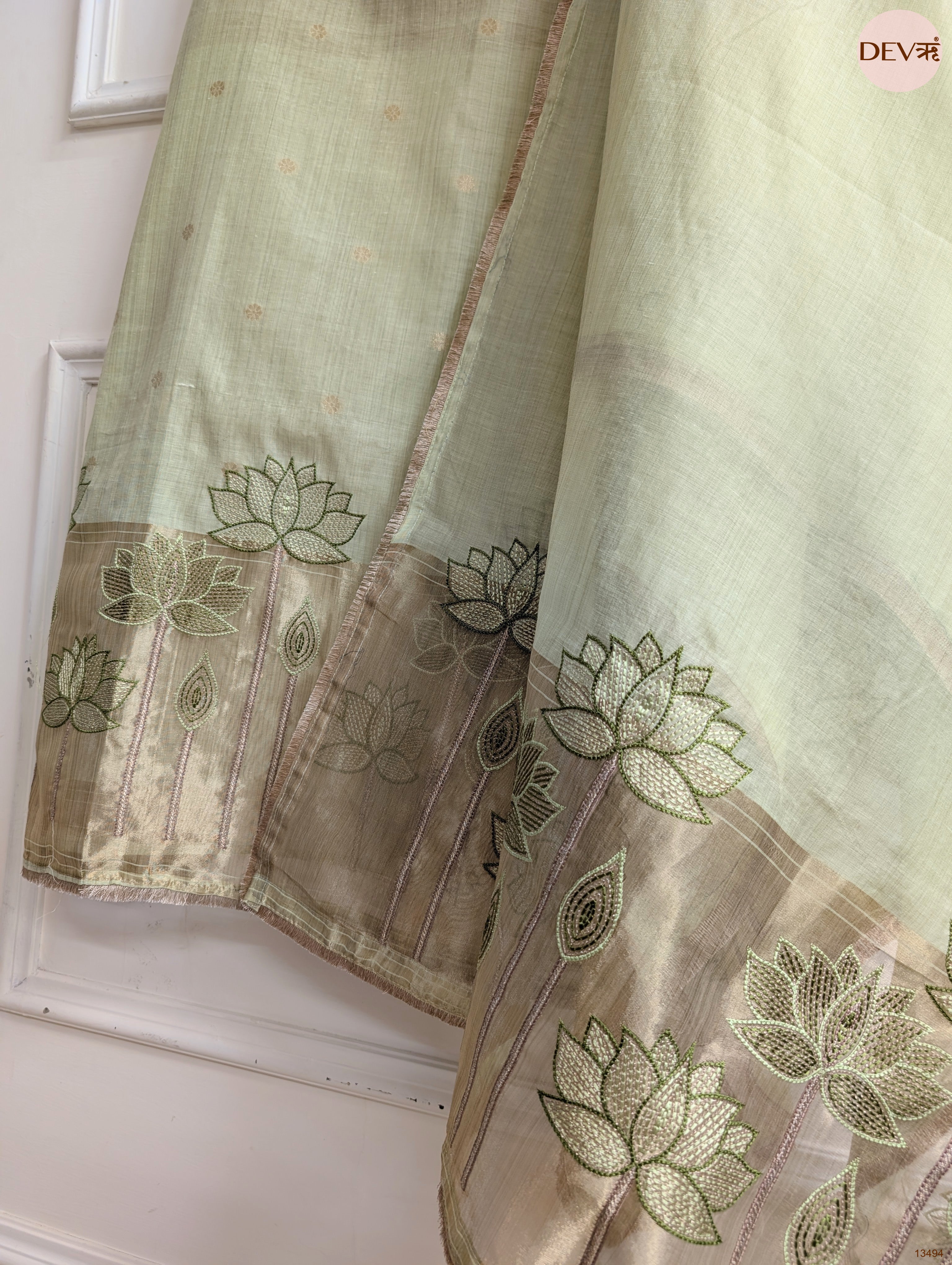 Green Banarashi Silk Embroidered Unstitched 3-Piece Suit (Devri – D.No 13494)