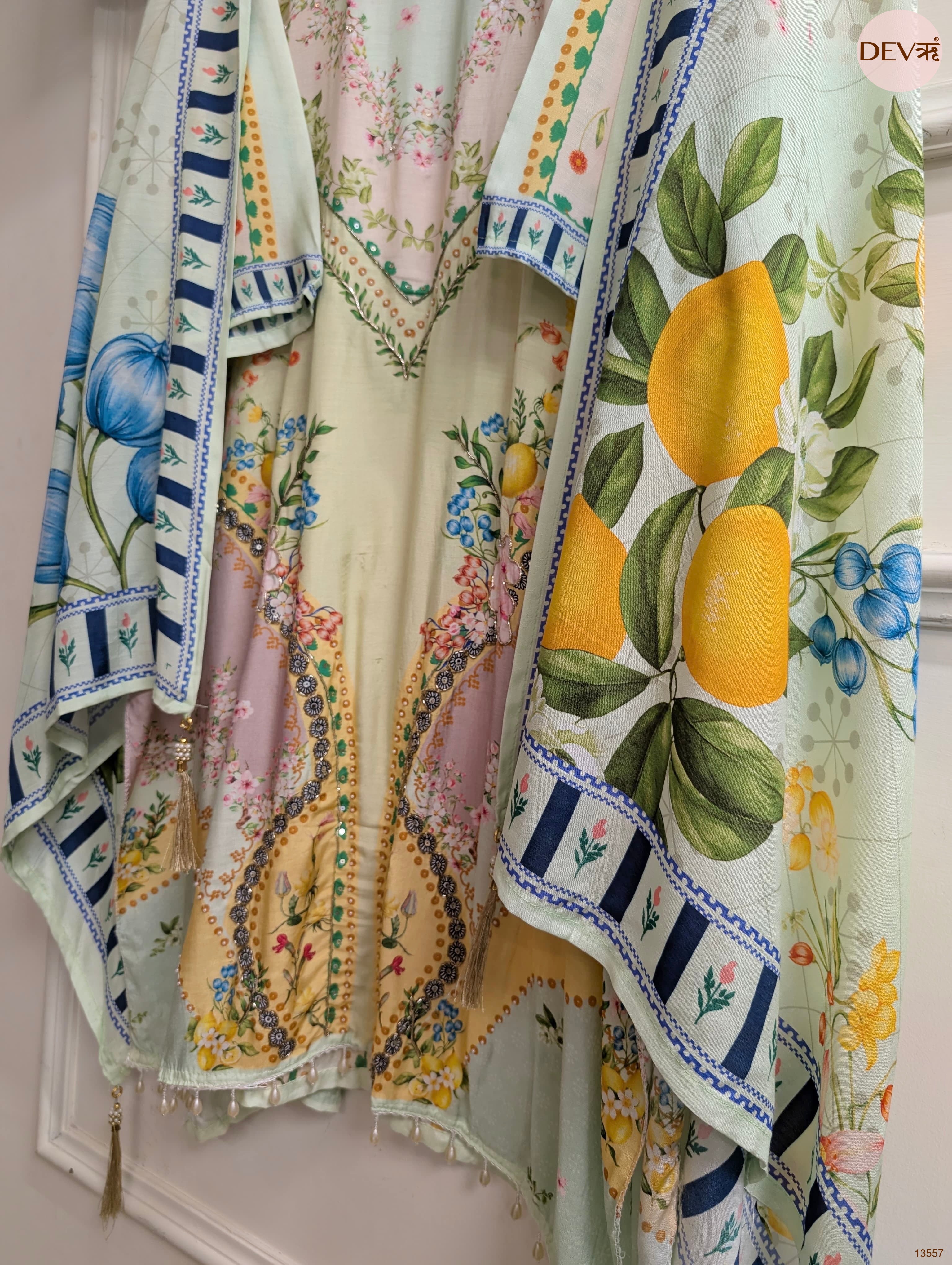 Mint Muslin Printed Unstitched 3-Piece Suit (Devri – D.No 13557)