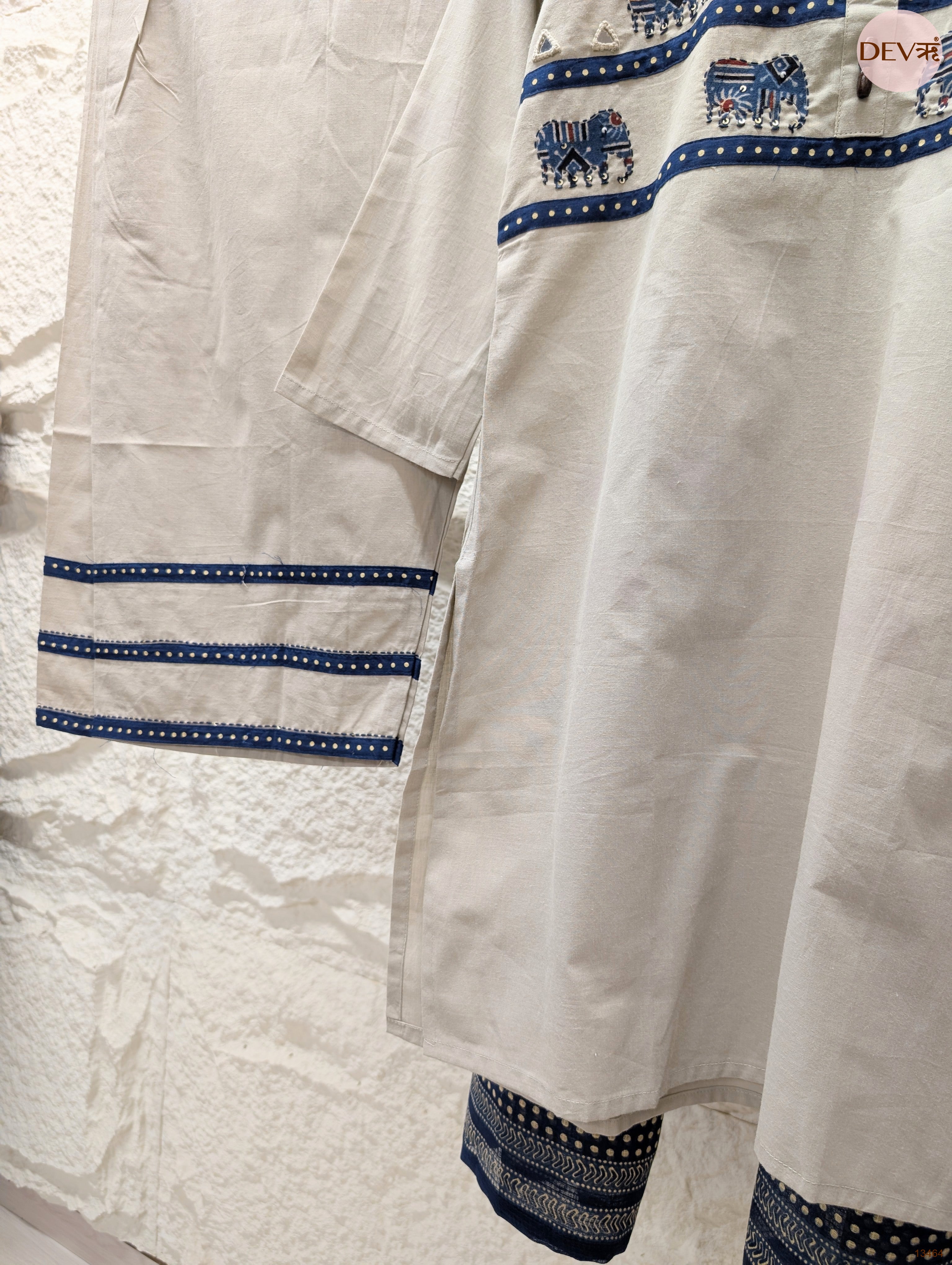 Neelambari Pure Cotton Embroidered Off White 3-Piece Set (Devri – D.No 13464)