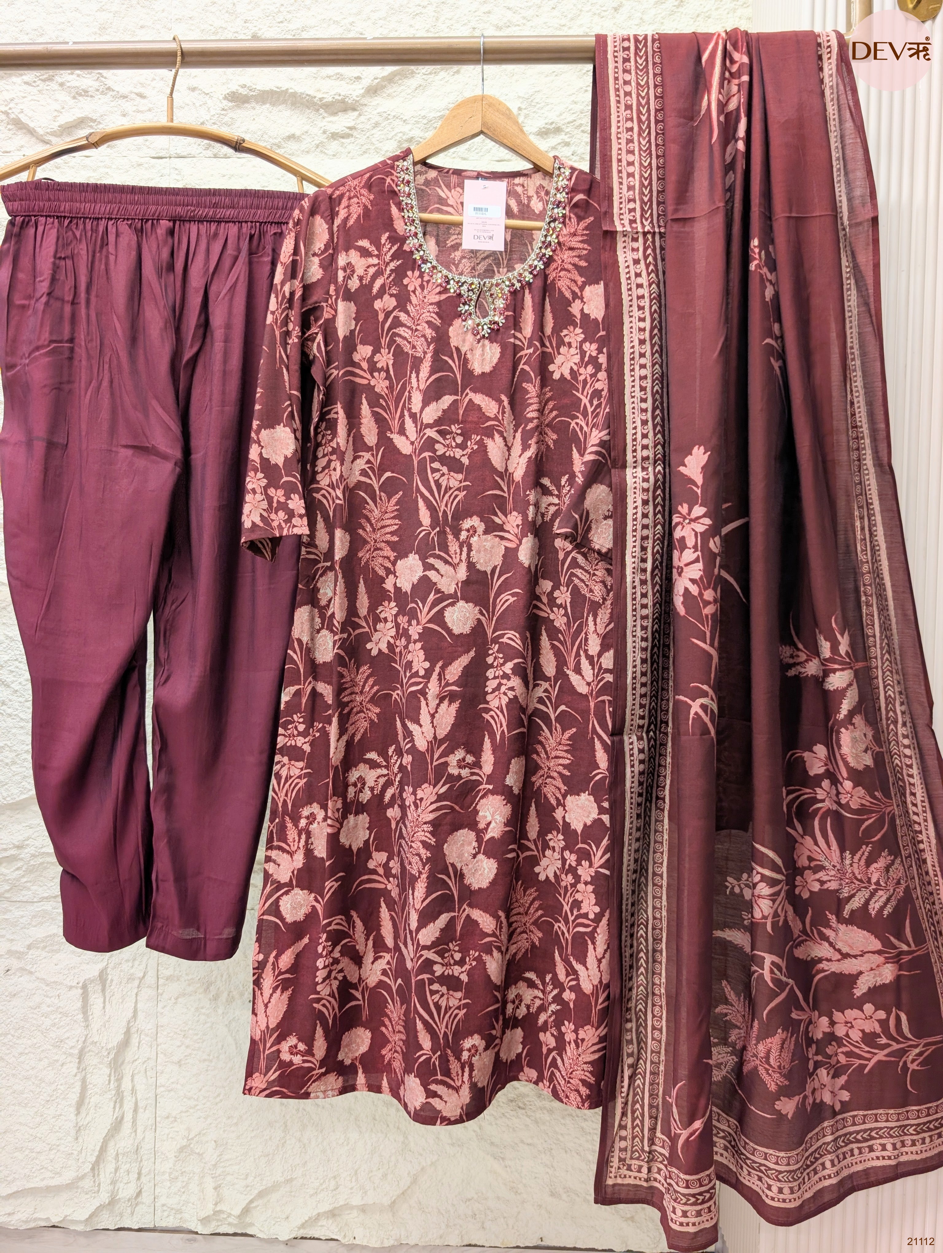 Gulnaar Pure modal silk Printed Wine 3-Piece Set (Devri – D.No 21112)