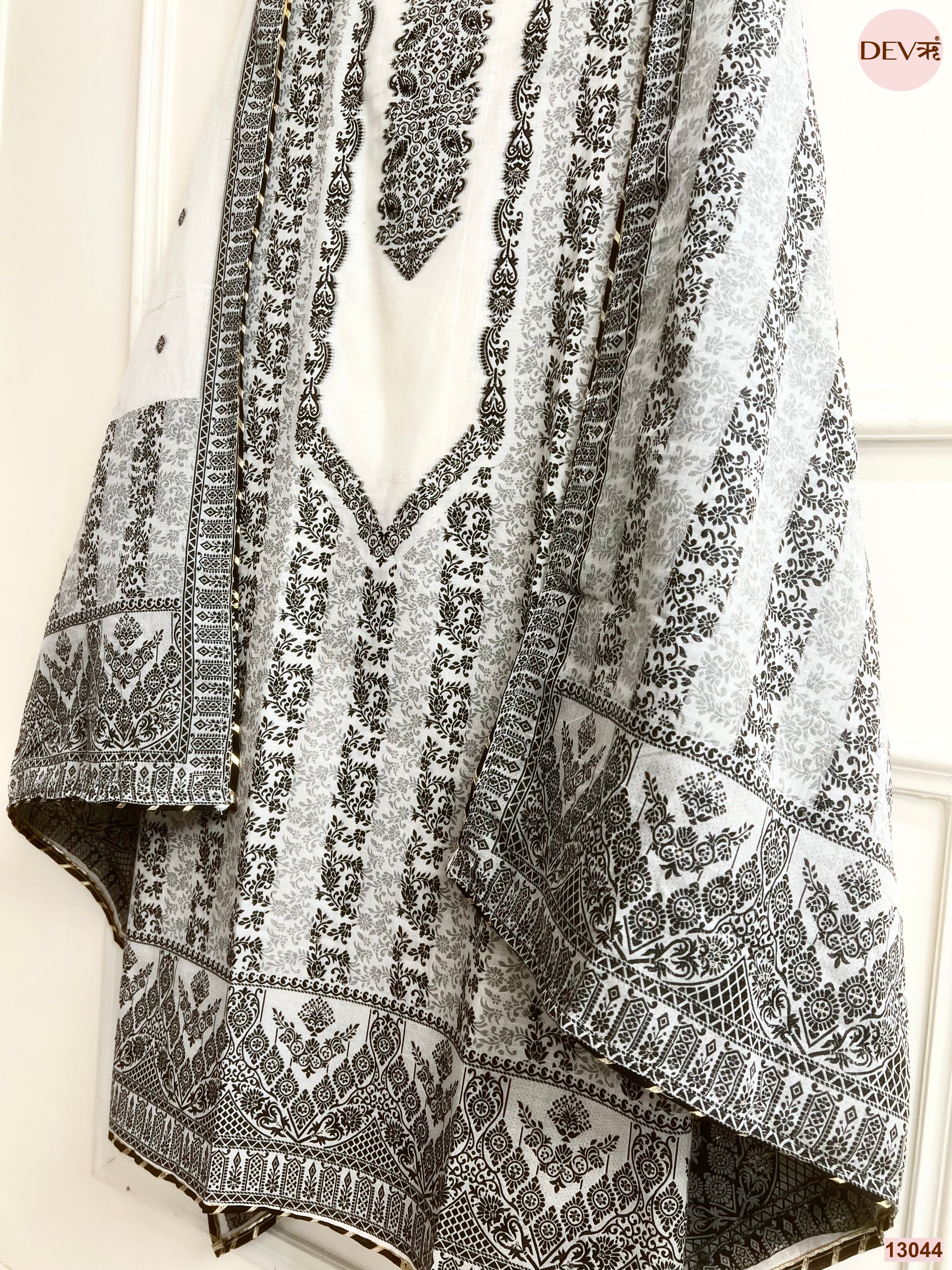 Off White Cotton Jamdani Printed Unstitched 3-Piece Suit (Devri – D.No 13044)