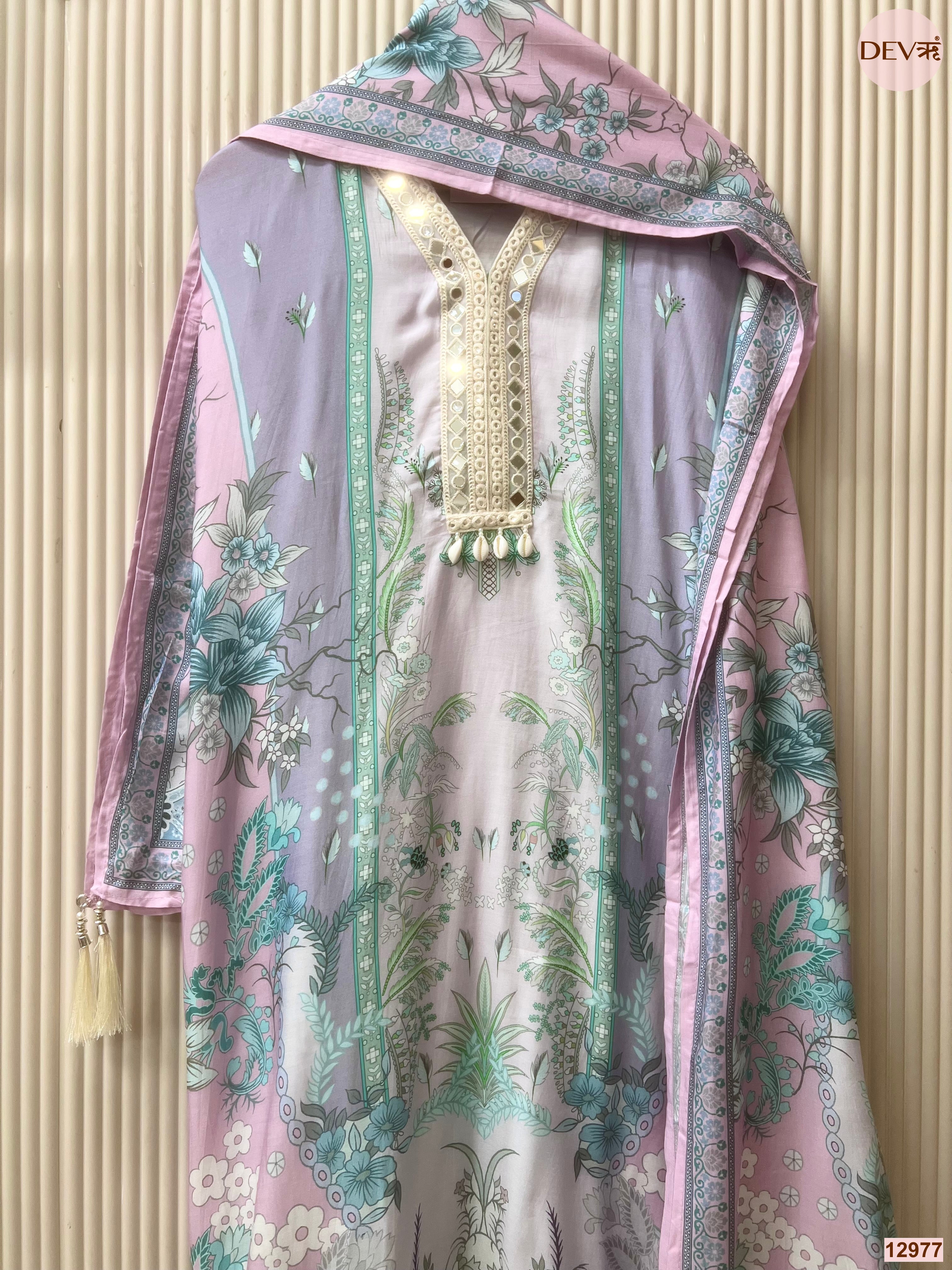 Lavender Muslin Printed Unstitched 3-Piece Suit (Devri – D.No 12977)