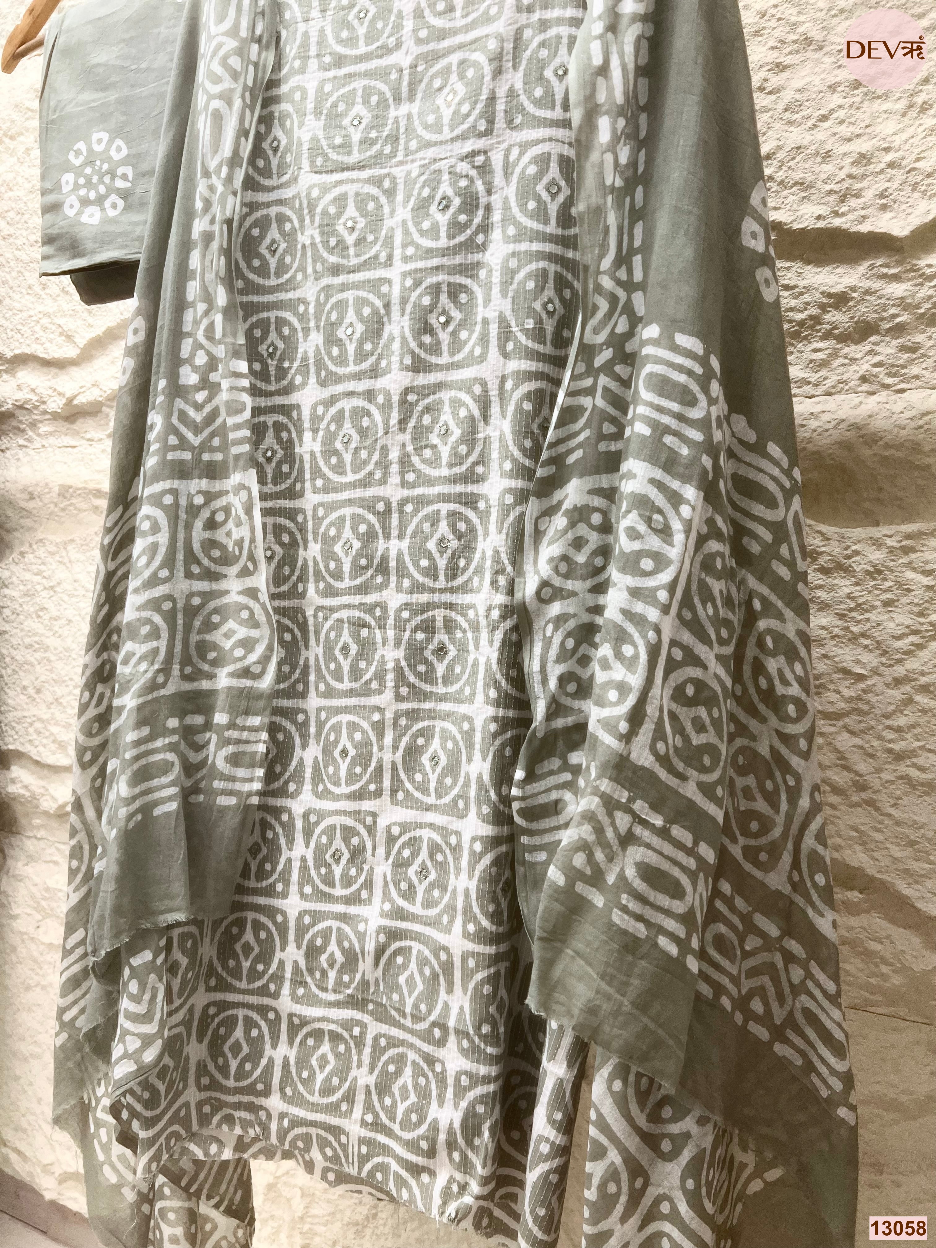Sage Cotton Printed Unstitched 3-Piece Suit (Devri – D.No 13058)