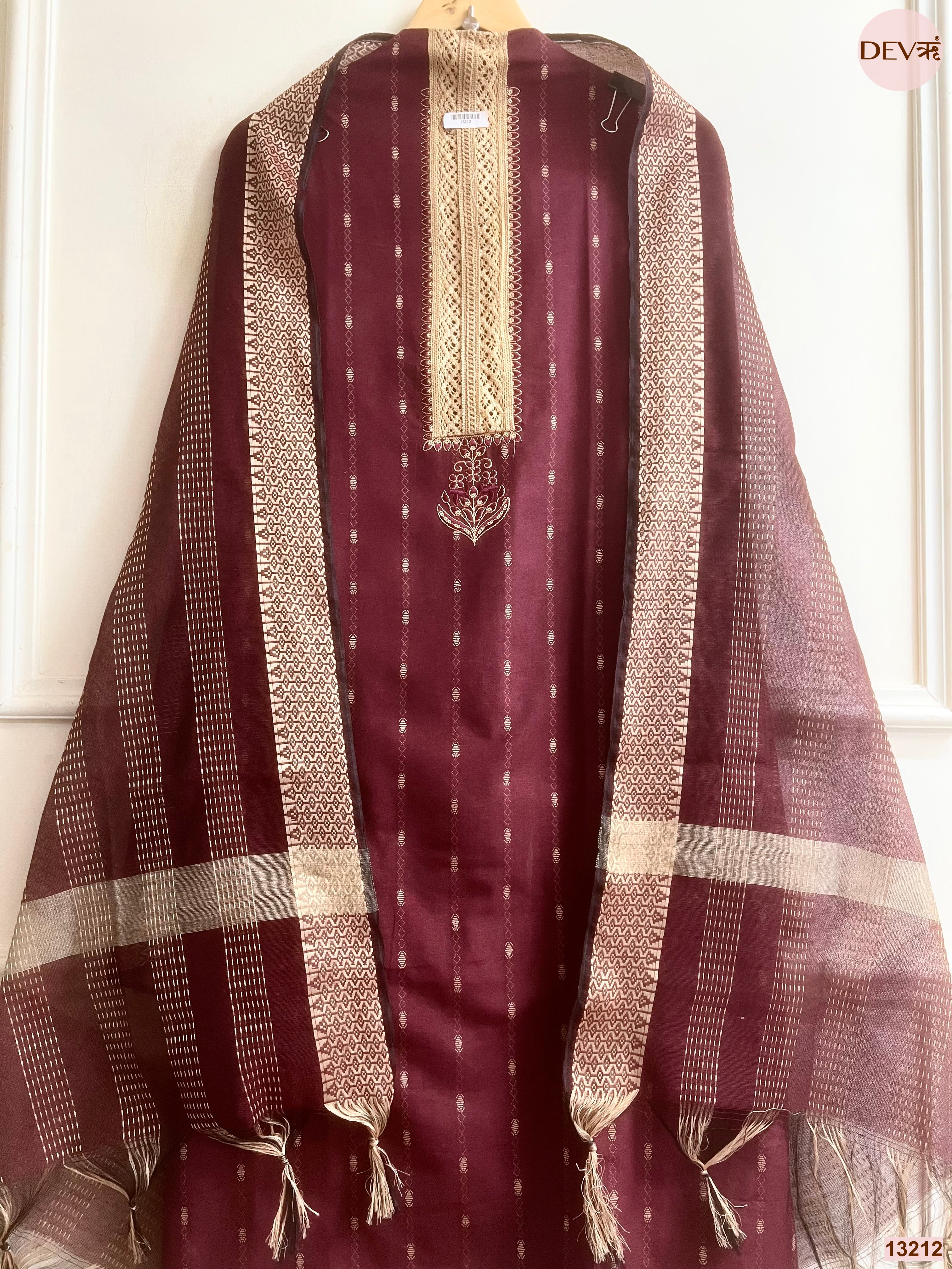 Maroon Cotton Handloom Printed Unstitched 3-Piece Suit (Devri – D.No 13212)