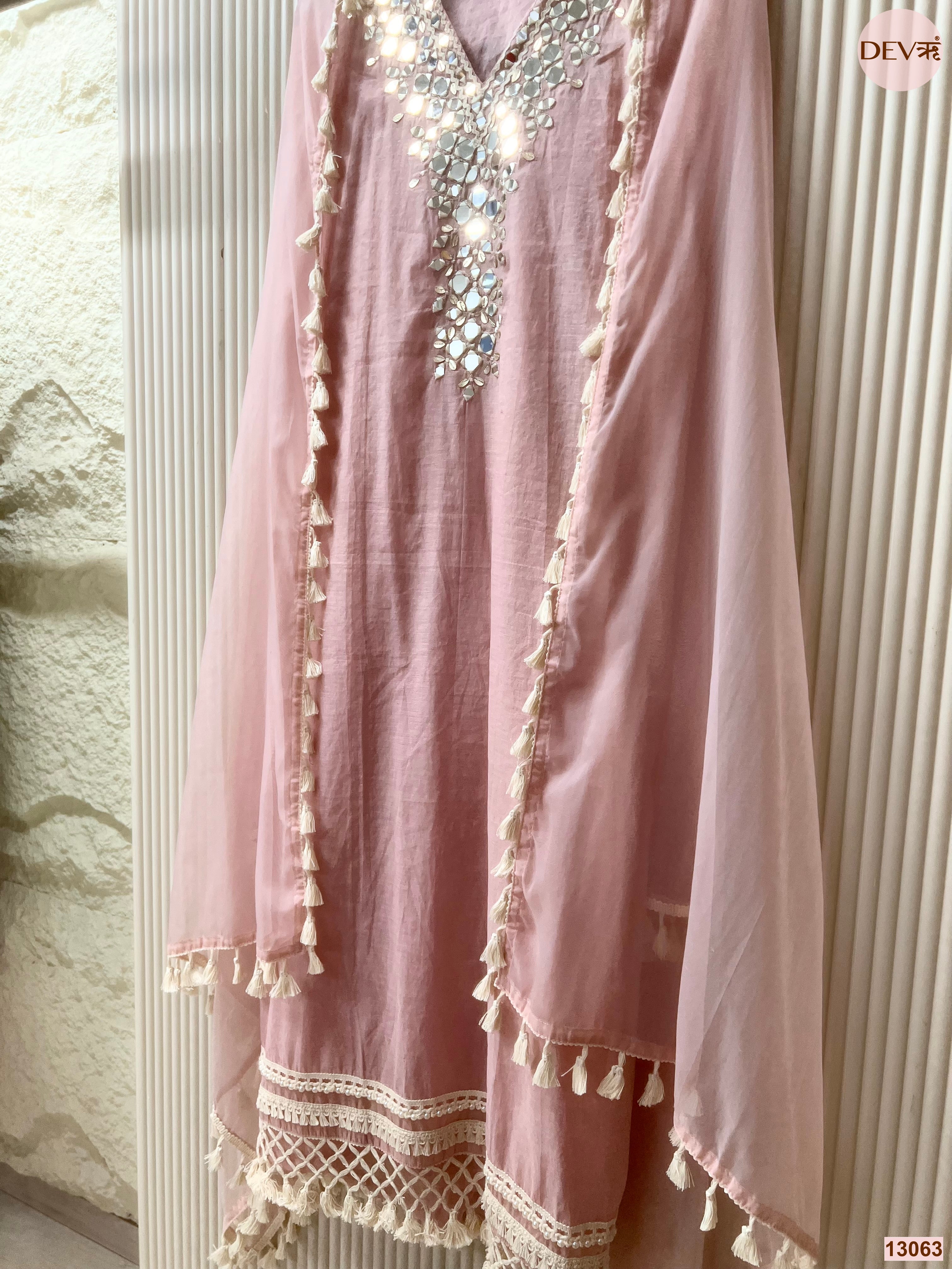 Pink Mul Cotton Hand Unstitched 3-Piece Suit 13063