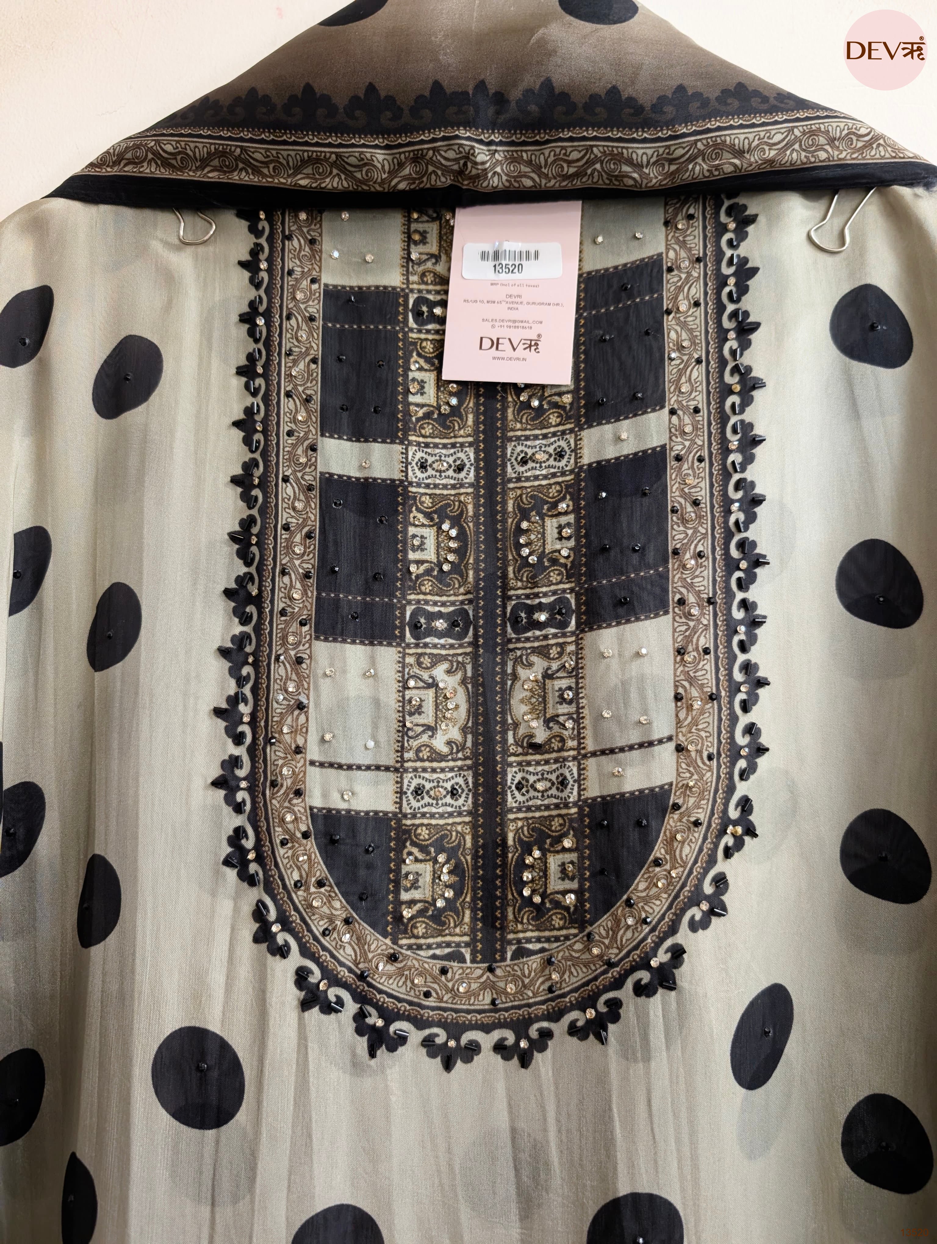 Sage Muslin Printed Unstitched 3-Piece Suit (Devri – D.No 13520)