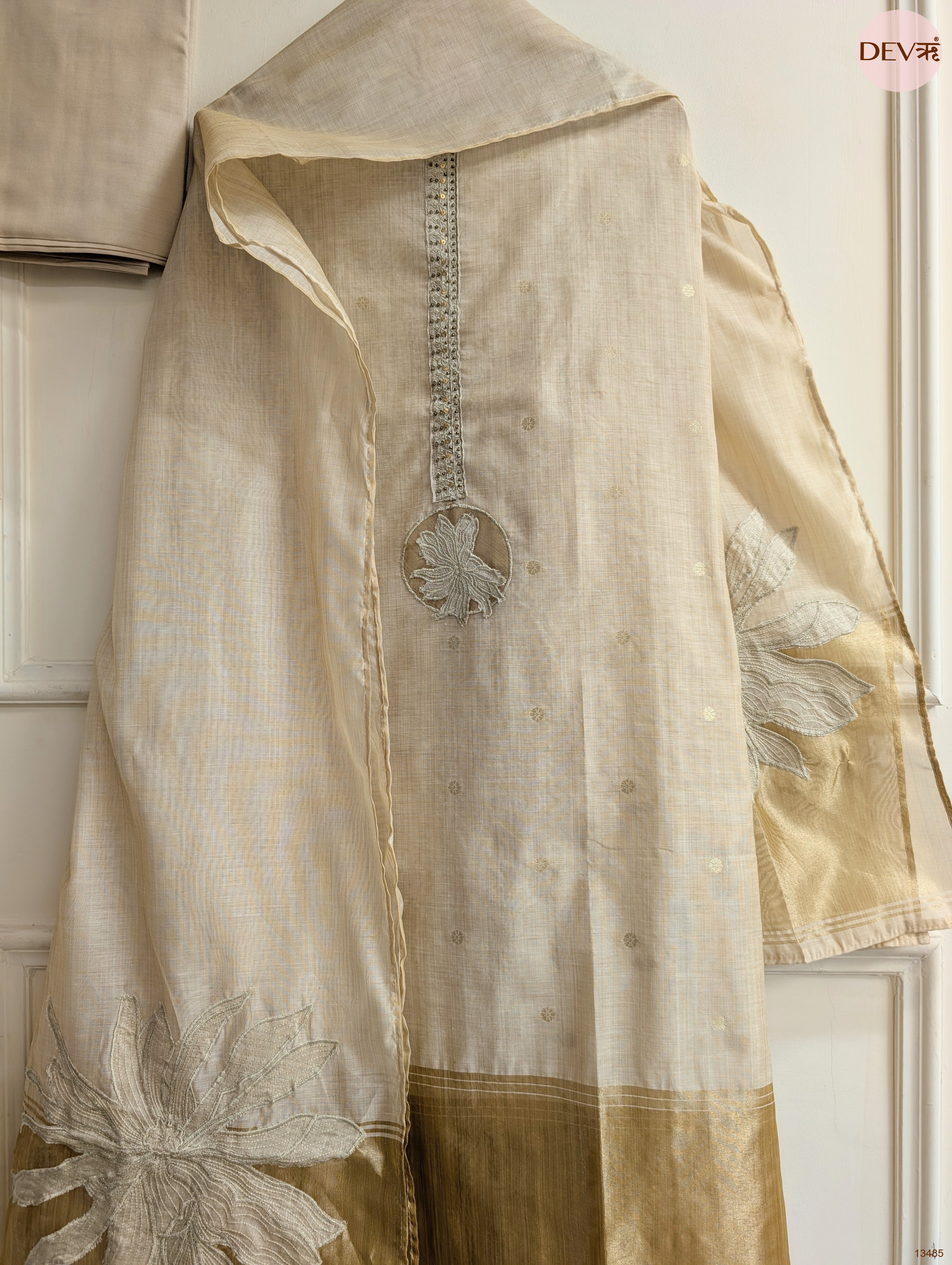 Cream Banarashi Silk Embroidered Unstitched 3-Piece Suit (Devri – D.No 13485)