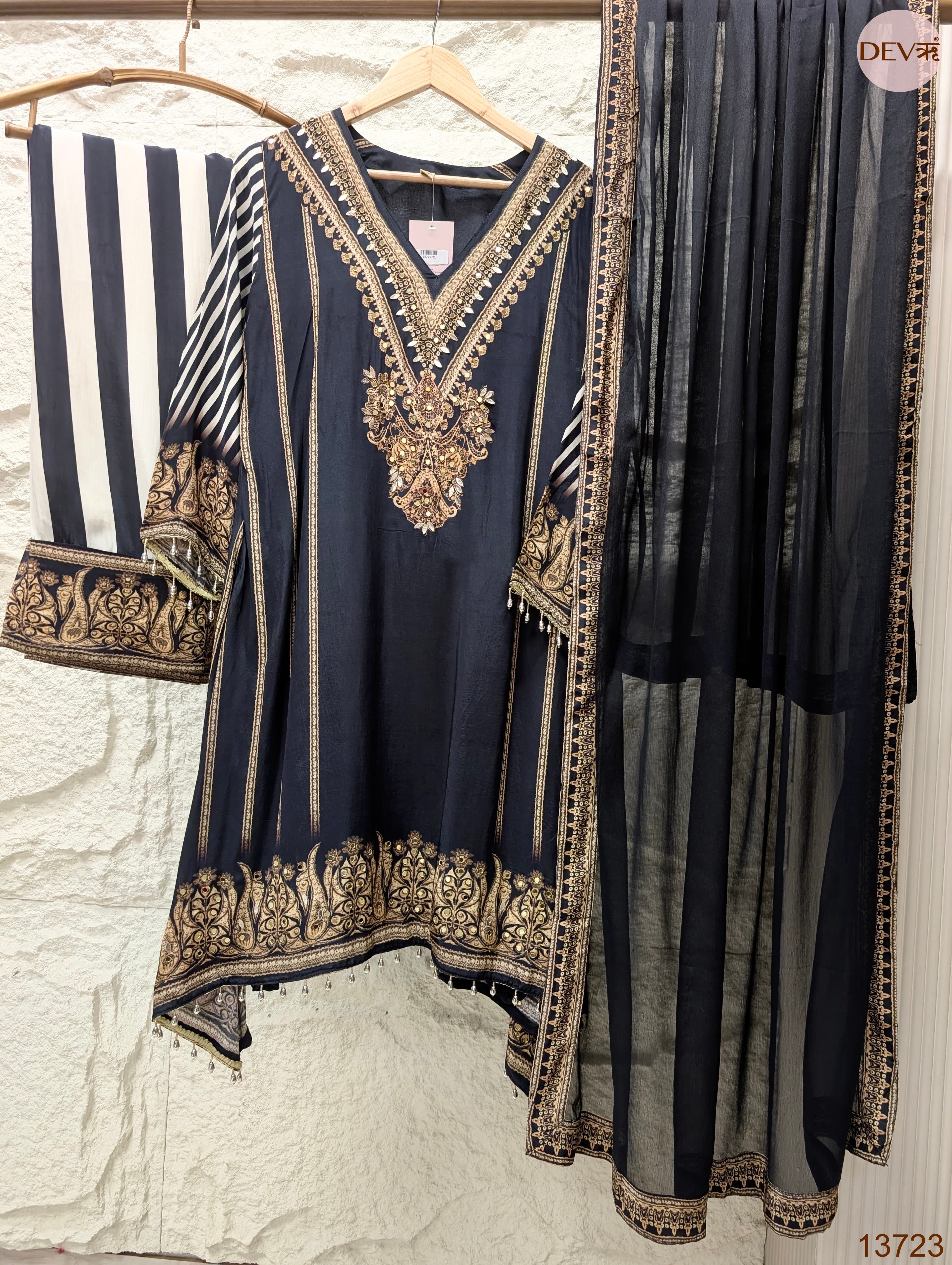 Zarmina Crepe Embroidered Black 3-Piece Set (Devri – D.No 13723)