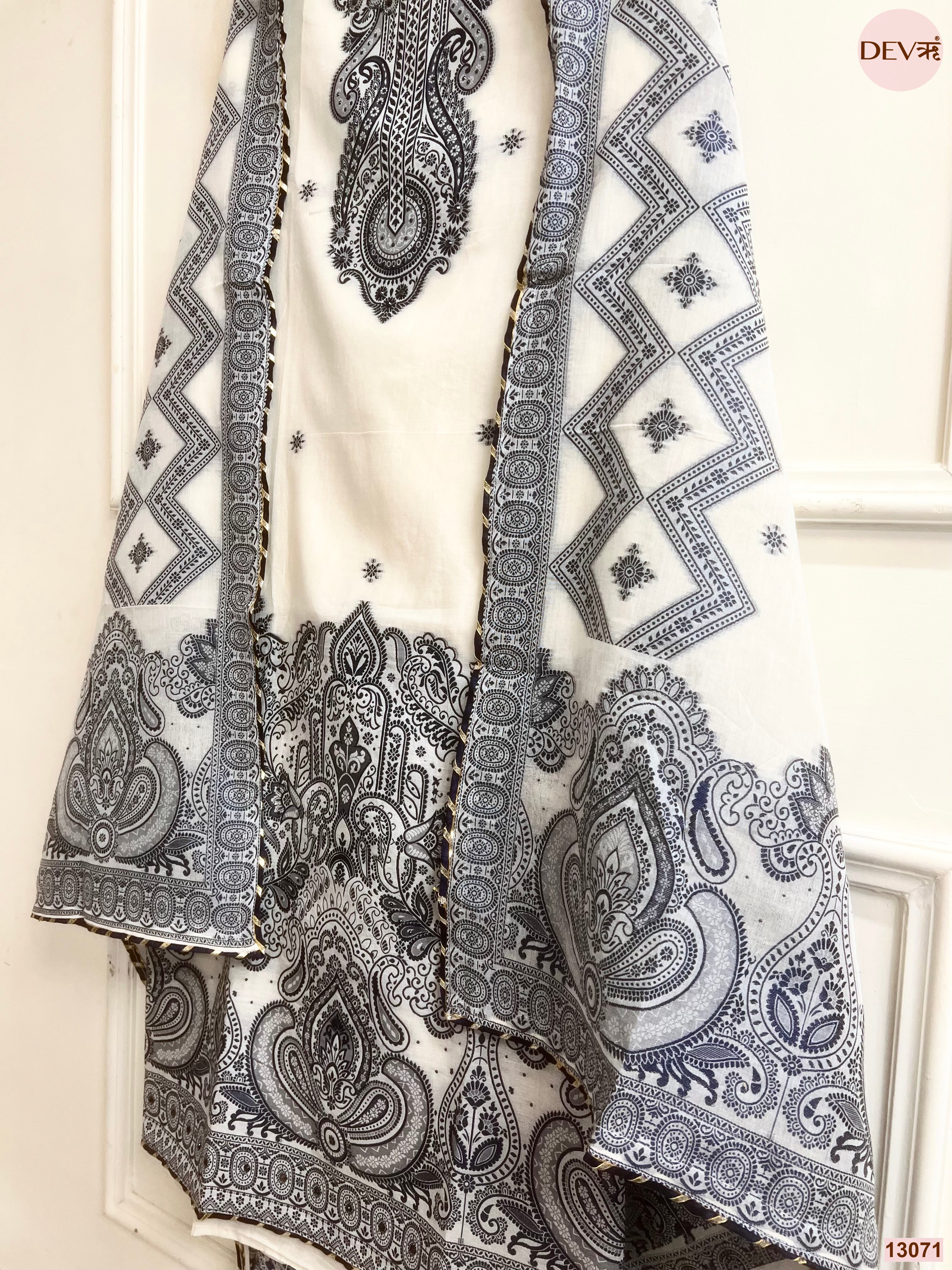 Off White Jamdani Cotton Printed Unstitched 3-Piece Suit (Devri – D.No 13071)