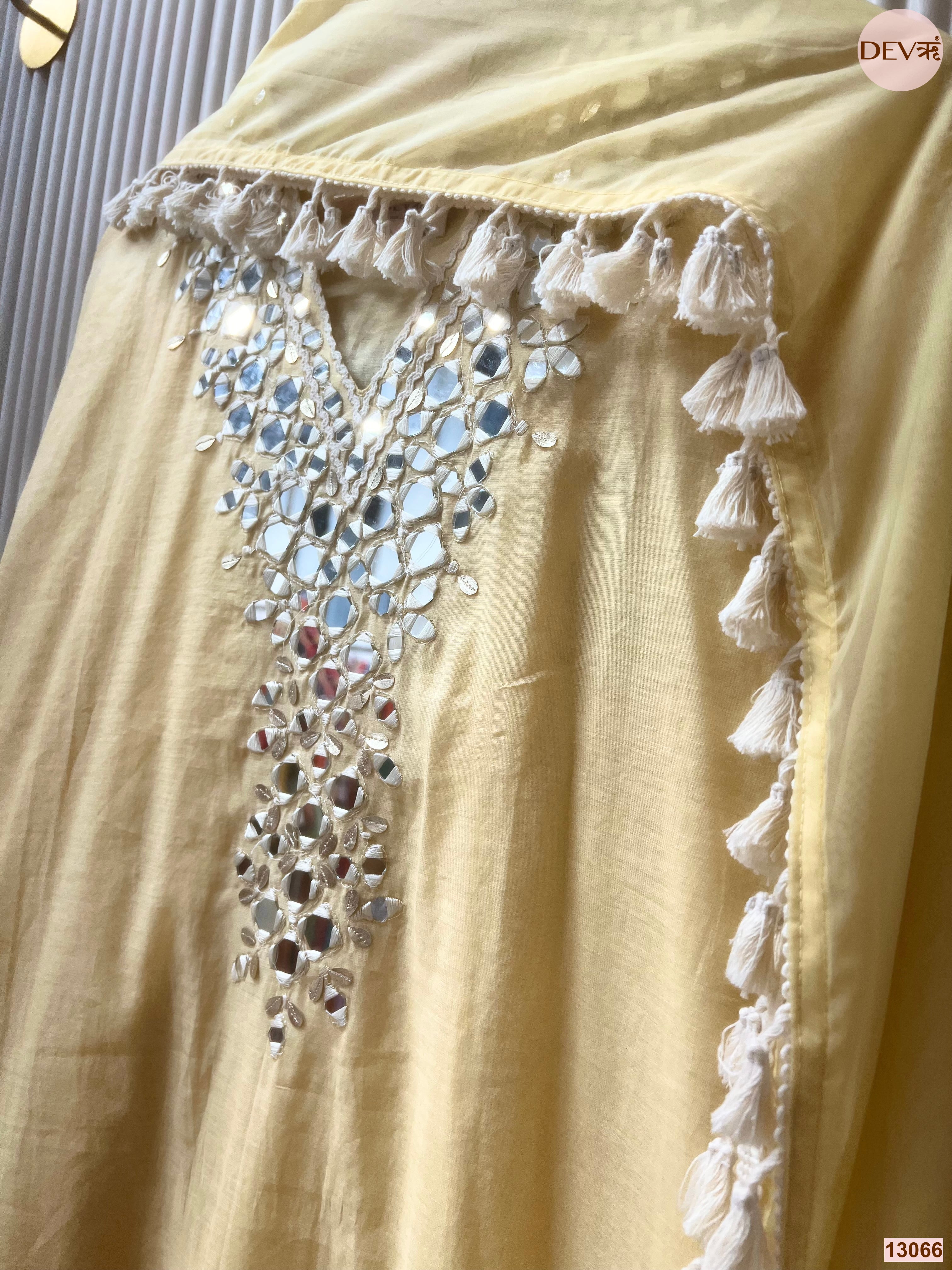 Yellow Mul Cotton Hand Unstitched 3-Piece Suit (Devri – D.No 13066)