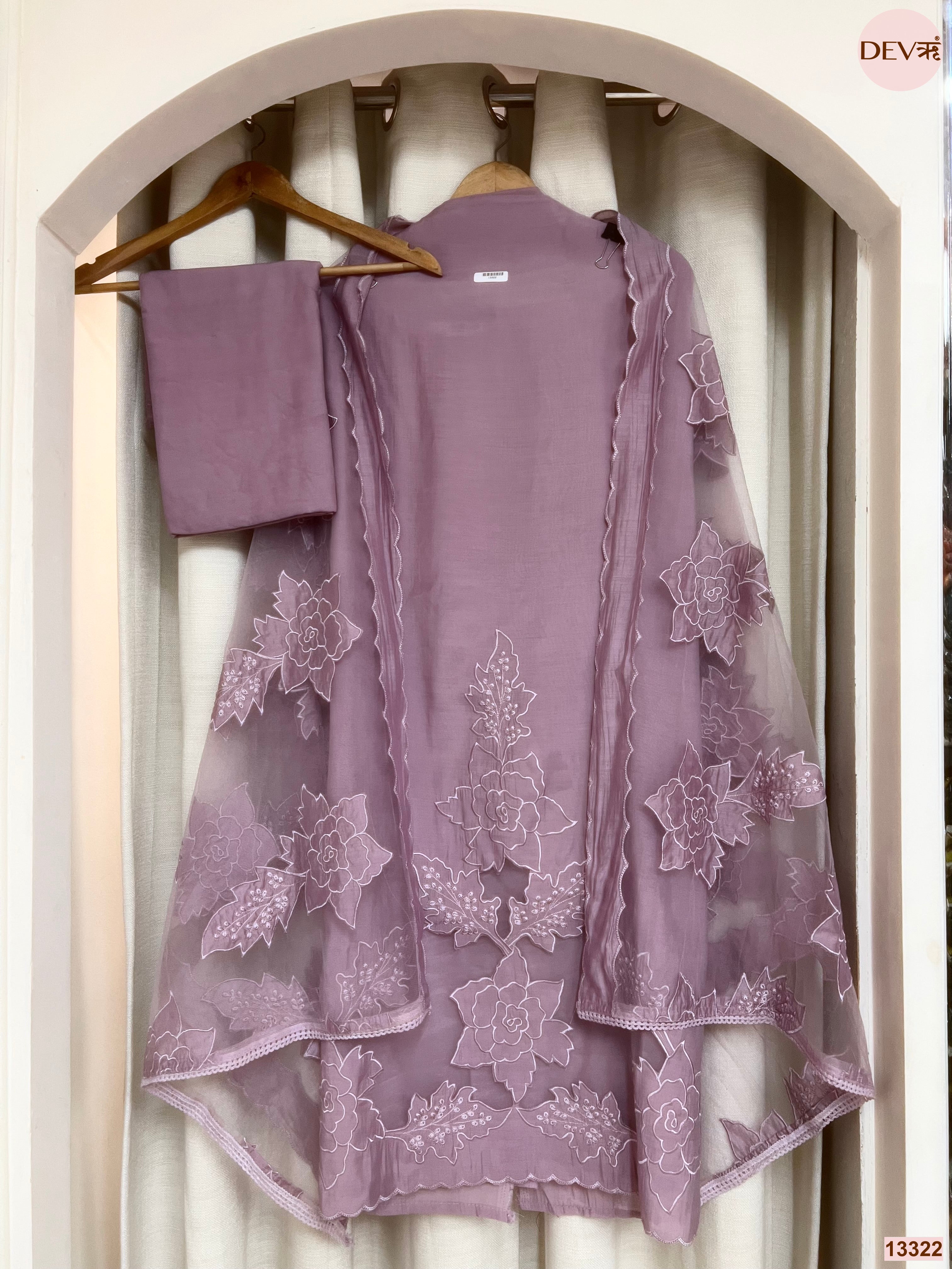 Purple Mul Chanderi Embroidered Unstitched 3-Piece Suit (Devri – D.No 13322)