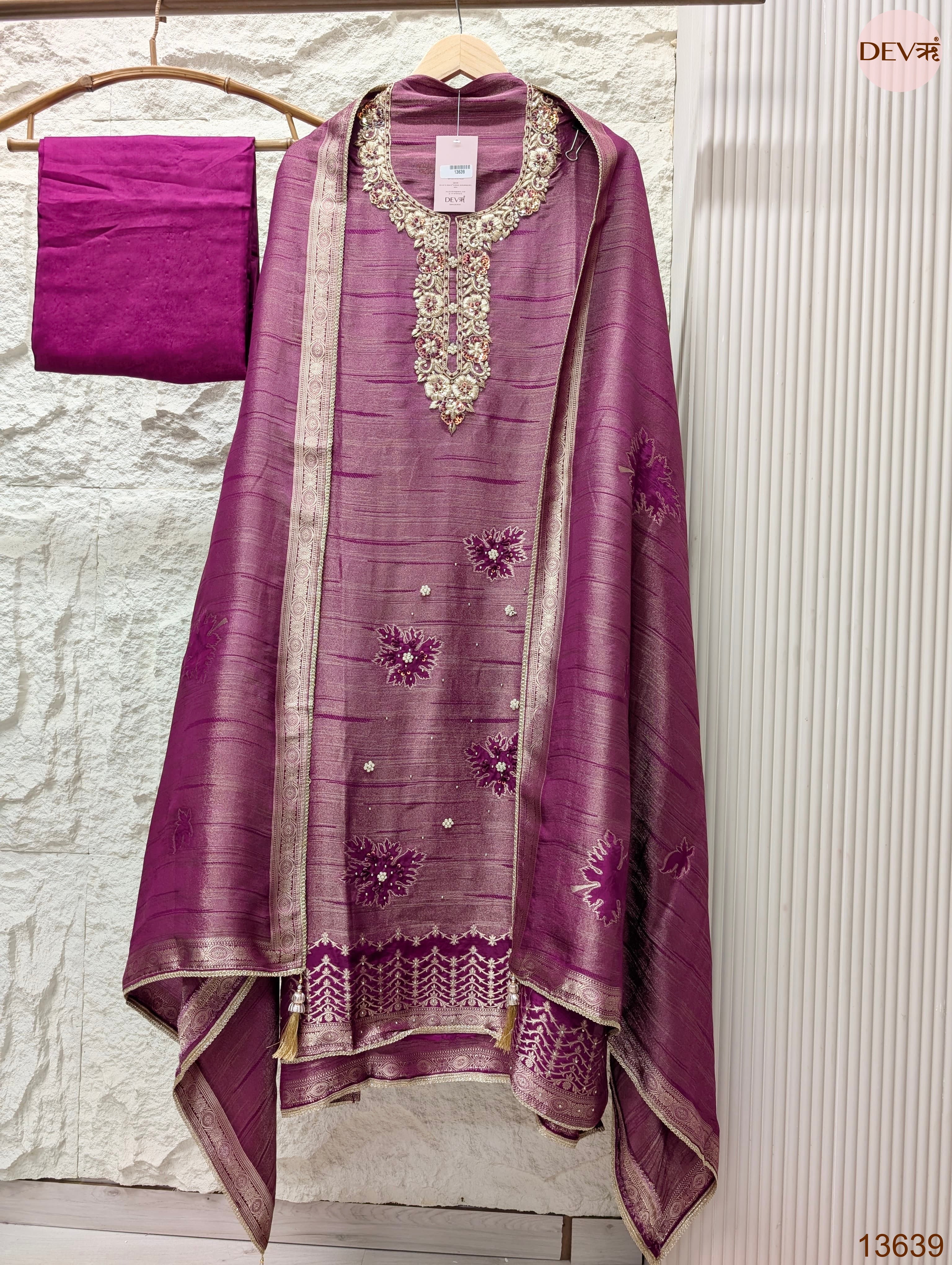 Magenta Pure Girafe Banarasi Silk Embroidered Unstitched 3-Piece Suit (Devri – D.No 13639)