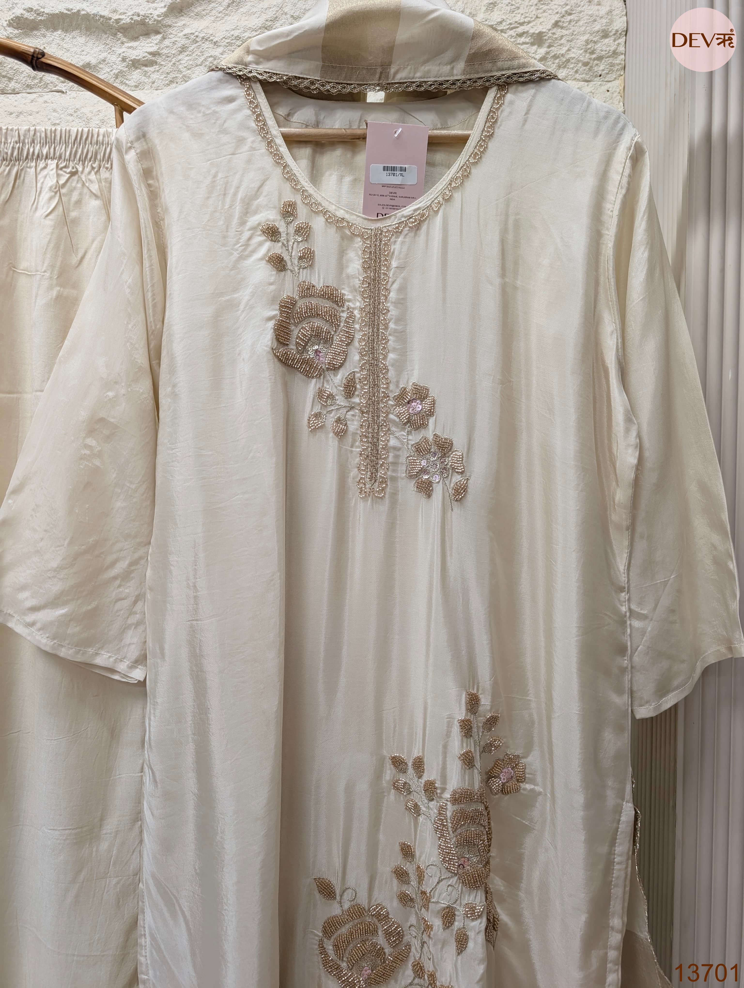 Gulnaar Tissue silk blend Embroidered Ivory 3-Piece Set (Devri – D.No 13701)