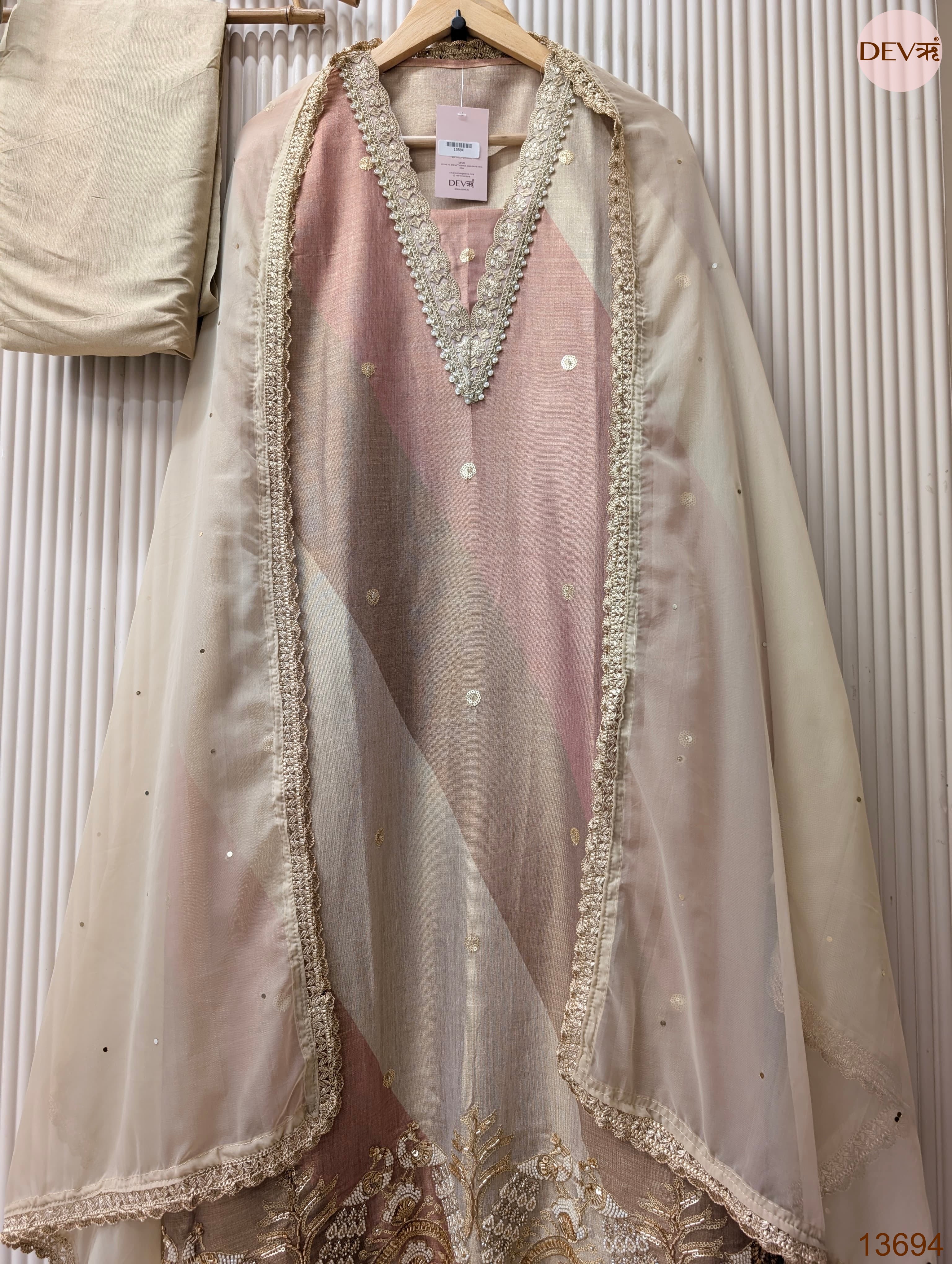 Pink Tissue Silk Embroidered Unstitched 3-Piece Suit (Devri – D.No 13694)