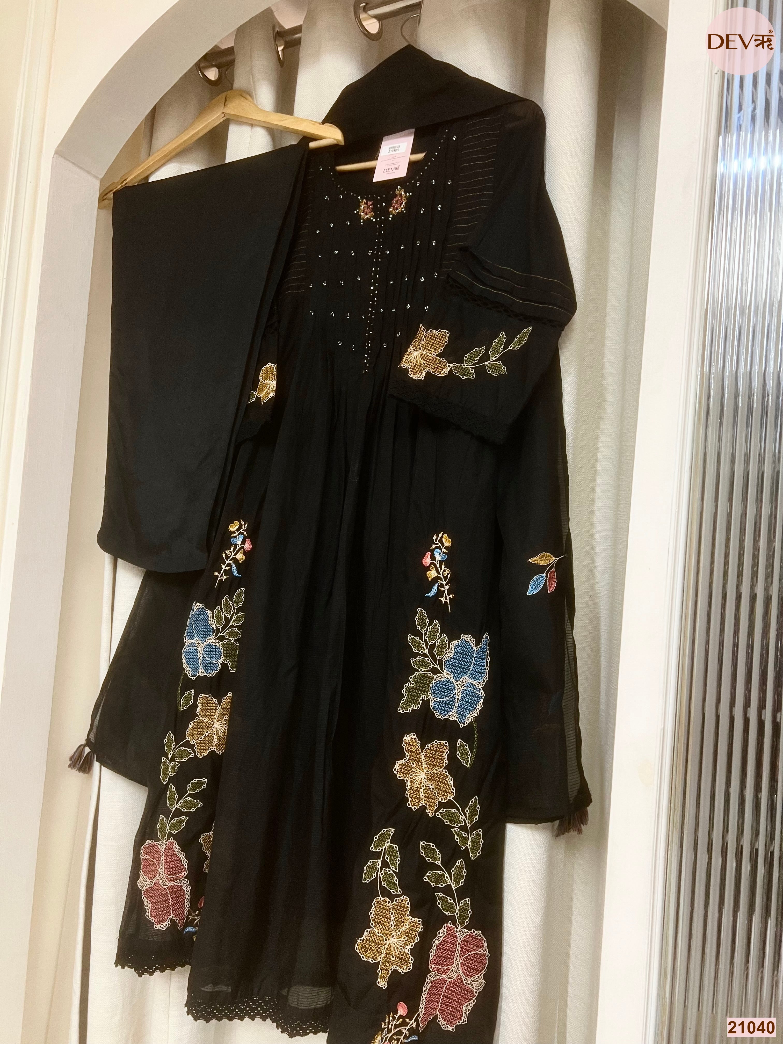 Zareen Net Chanderi Embroidered Black 3-Piece Set (Devri – D.No 21040)