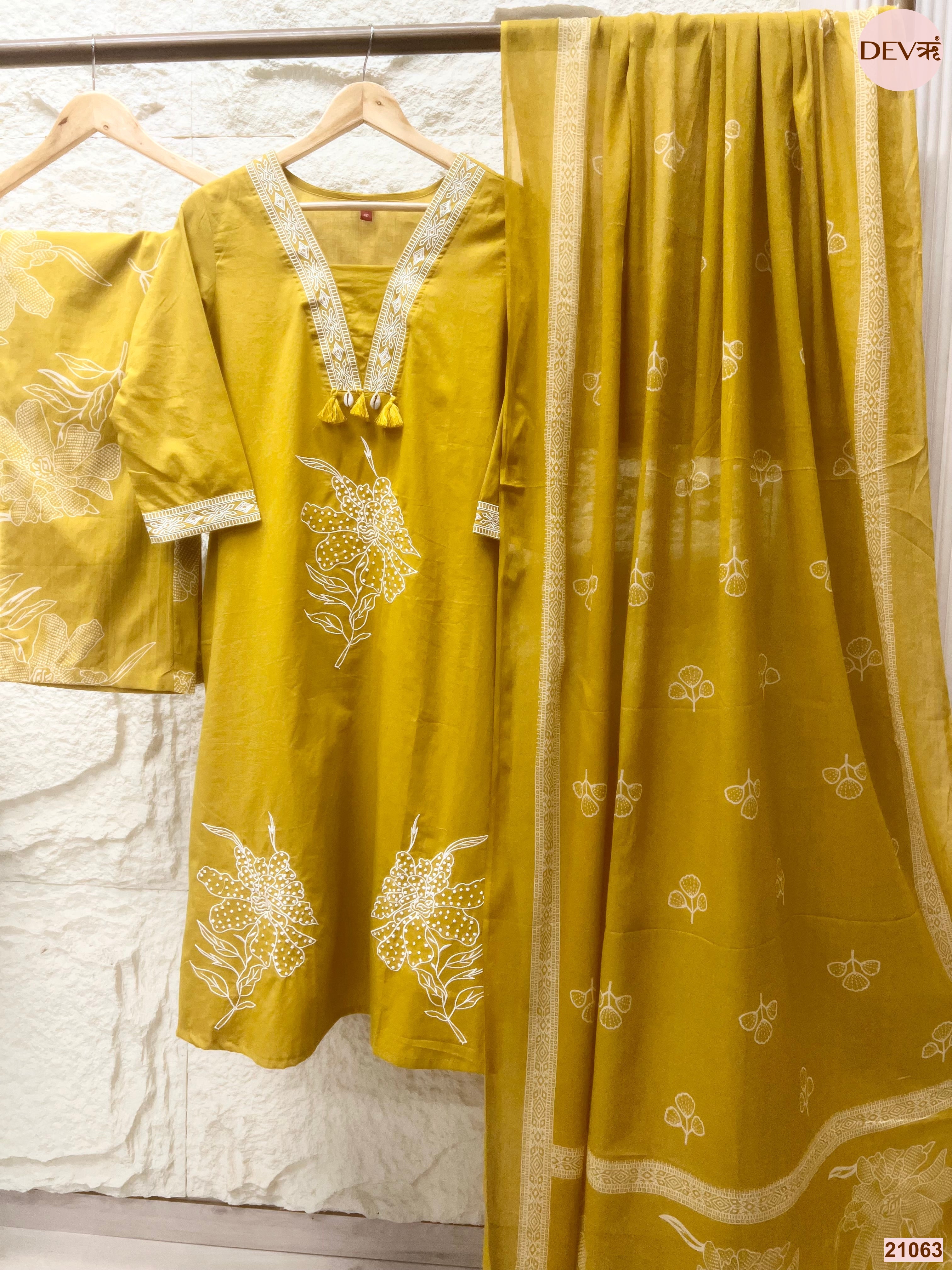 Gulnaar Cotton slub Printed Mustard 3-Piece Set (Devri – D.No 21063)