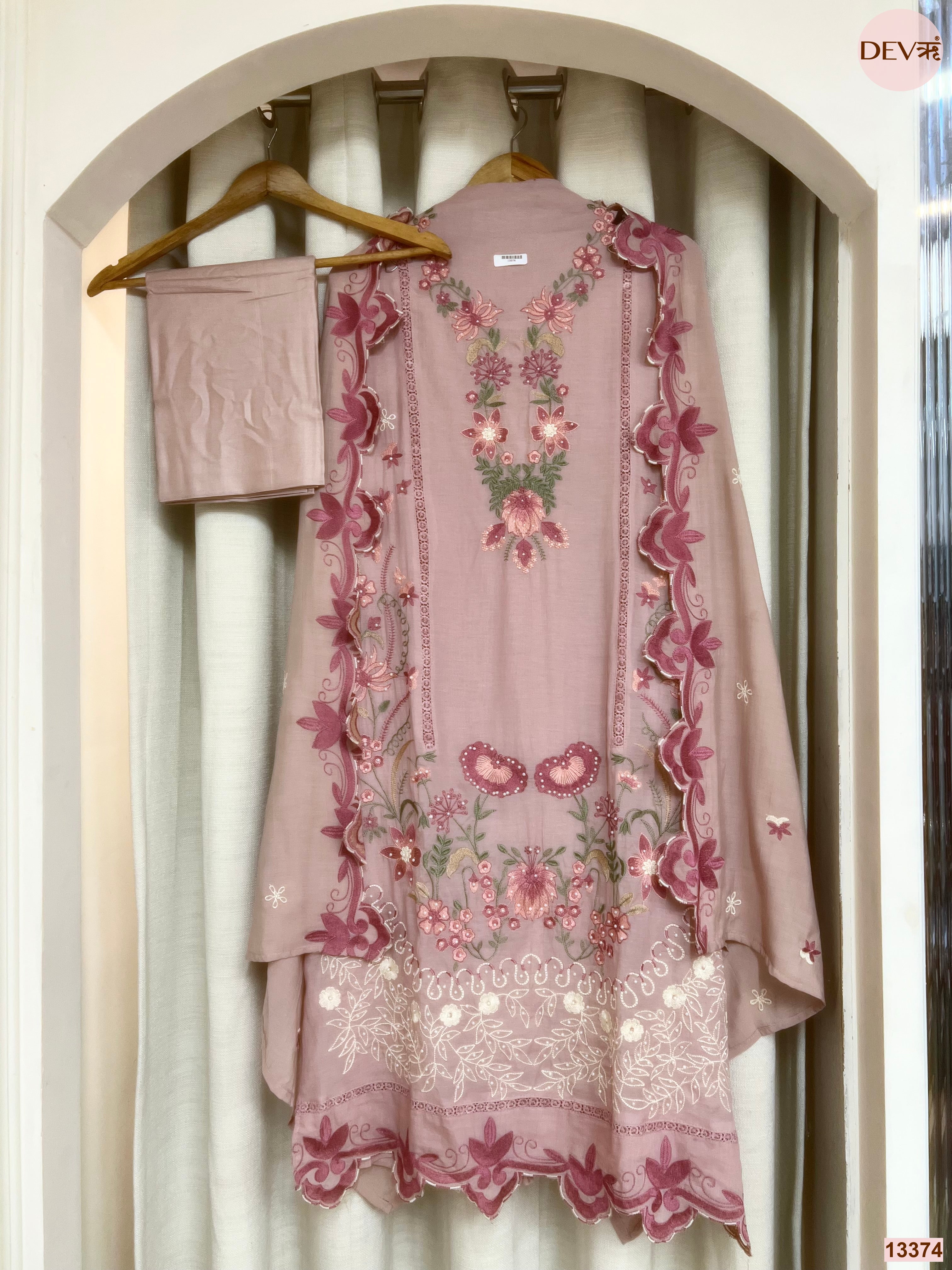Pink Mul Cotton Embroidered Unstitched 3-Piece Suit (Devri – D.No 13374)