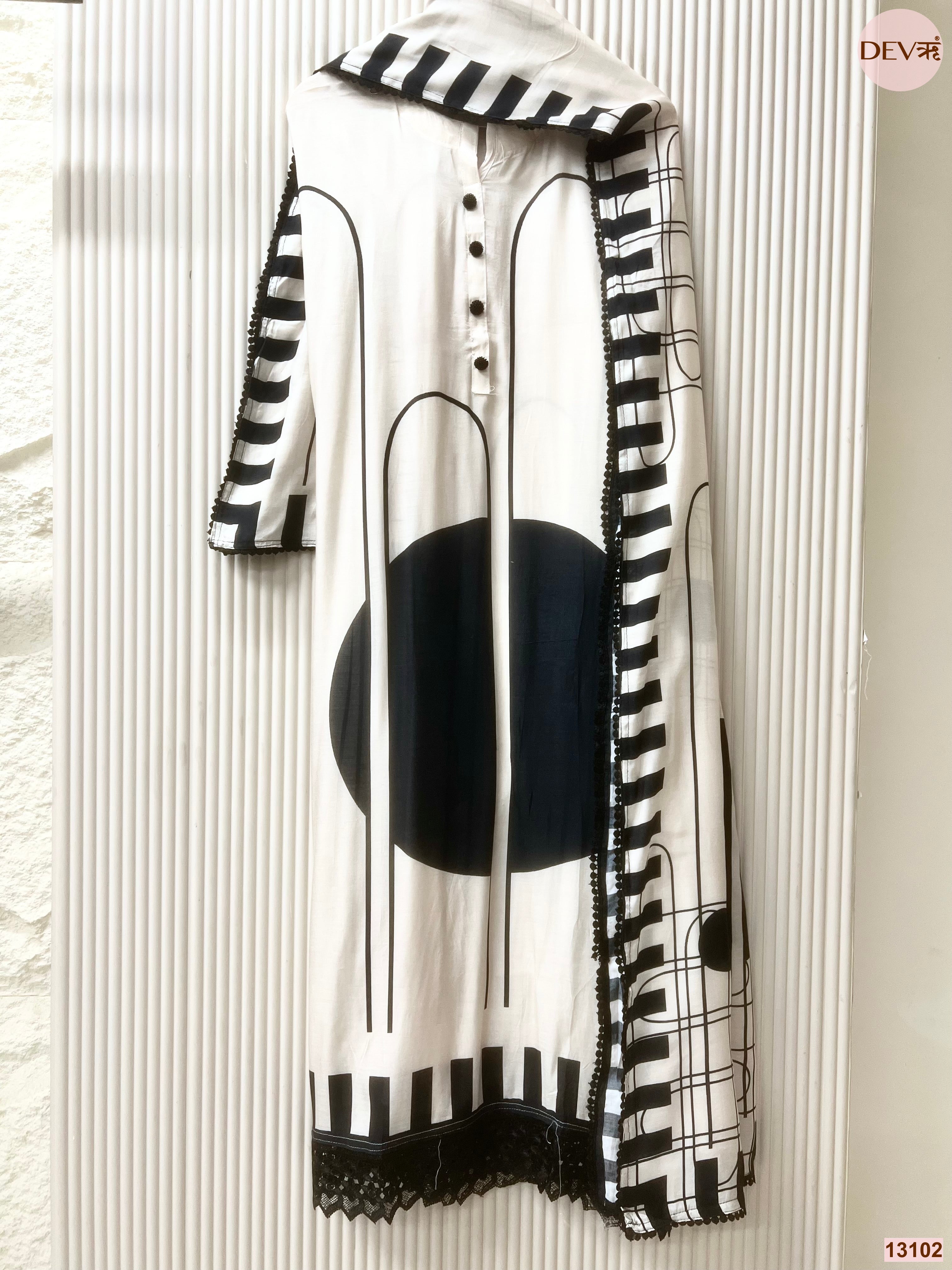 White Muslin Printed Unstitched 3-Piece Suit (Devri – D.No 13102)