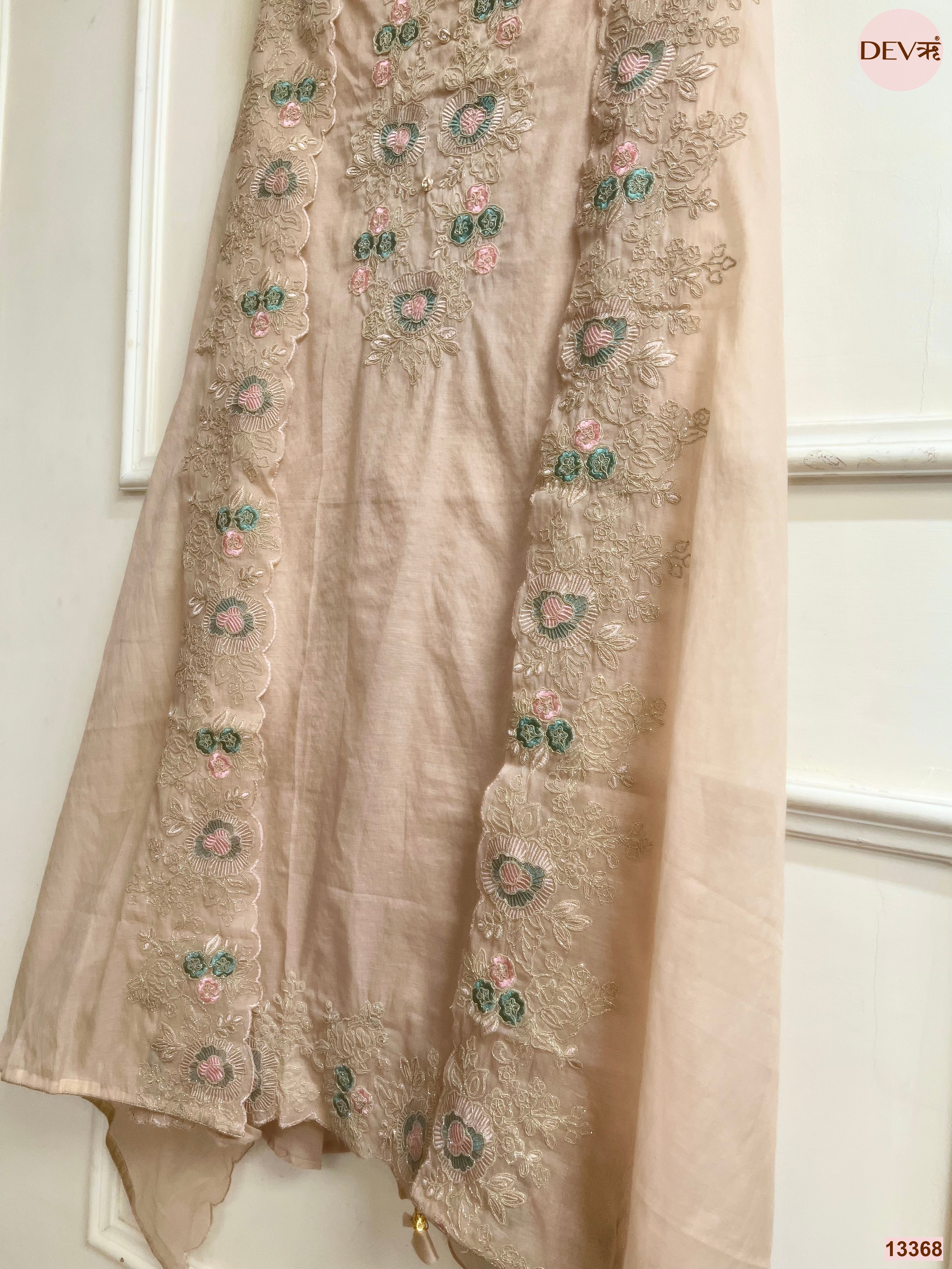Beige Mul Chanderi Embroidered Unstitched 3-Piece Suit (Devri – D.No 13368)