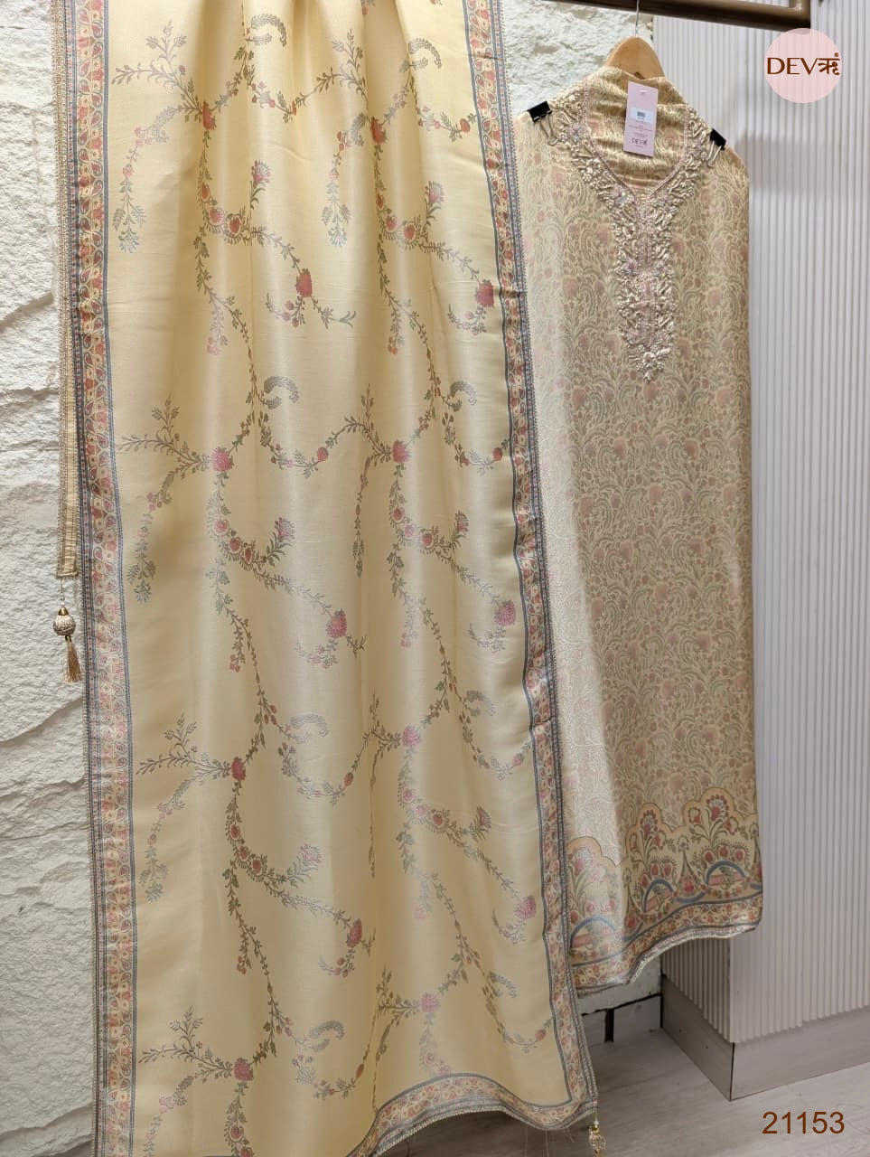 Cream Pure Banarasi Woven Silk Printed Unstitched 3-Piece Suit (Devri – D.No 21153)