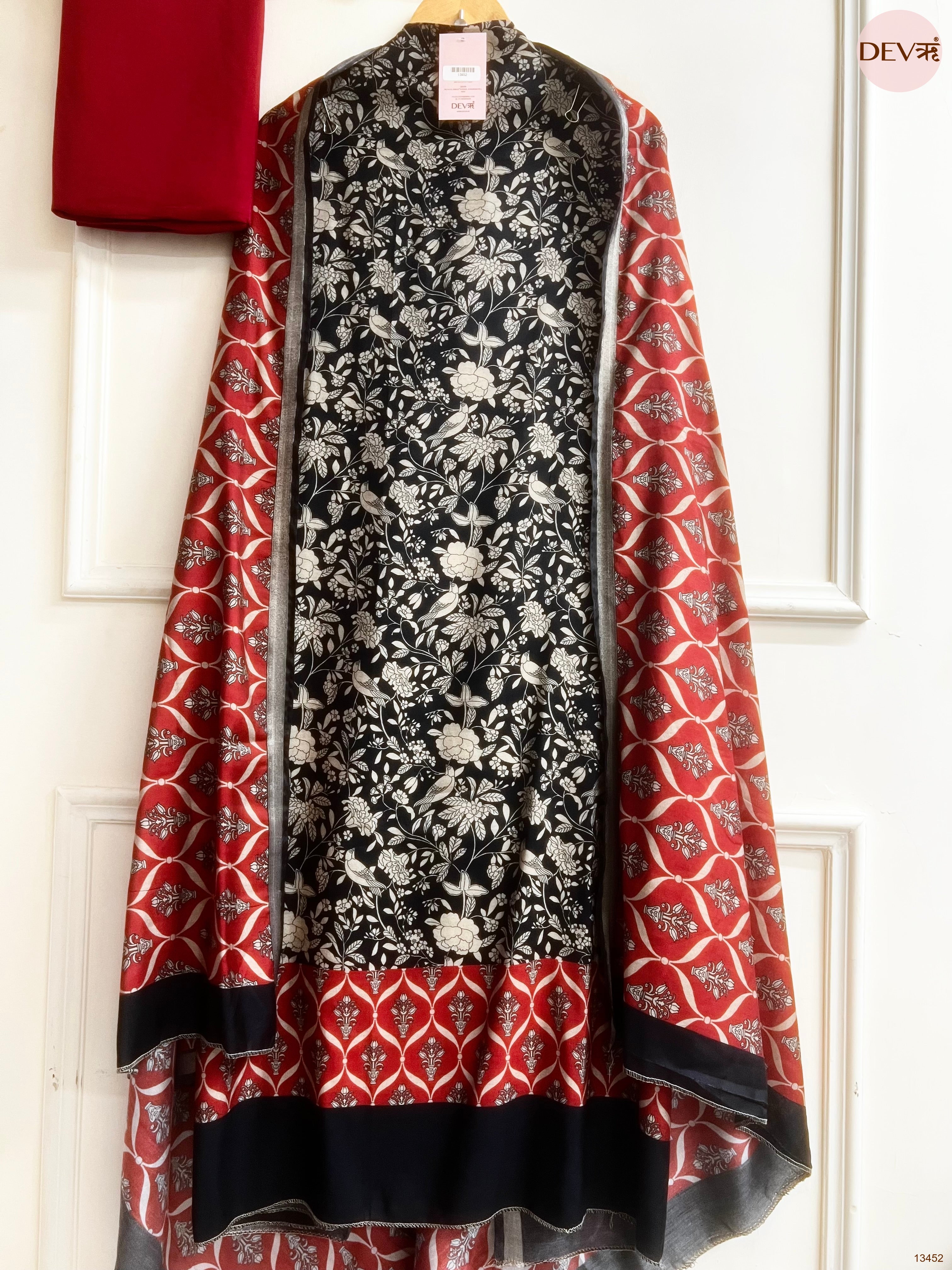 Black Maheshwari Silk Printed Unstitched 3-Piece Suit (Devri – D.No 13452)