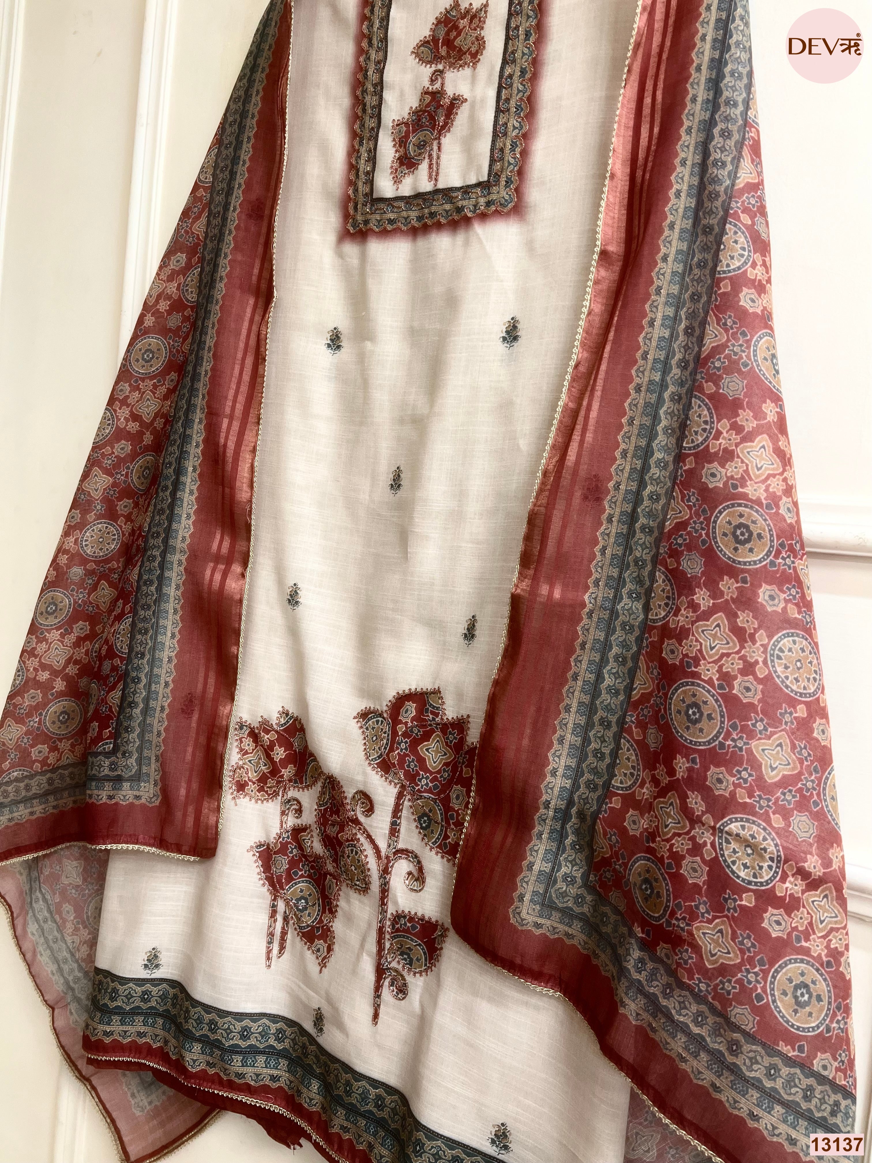 Cream Linen Printed Unstitched 3-Piece Suit (Devri – D.No 13137)