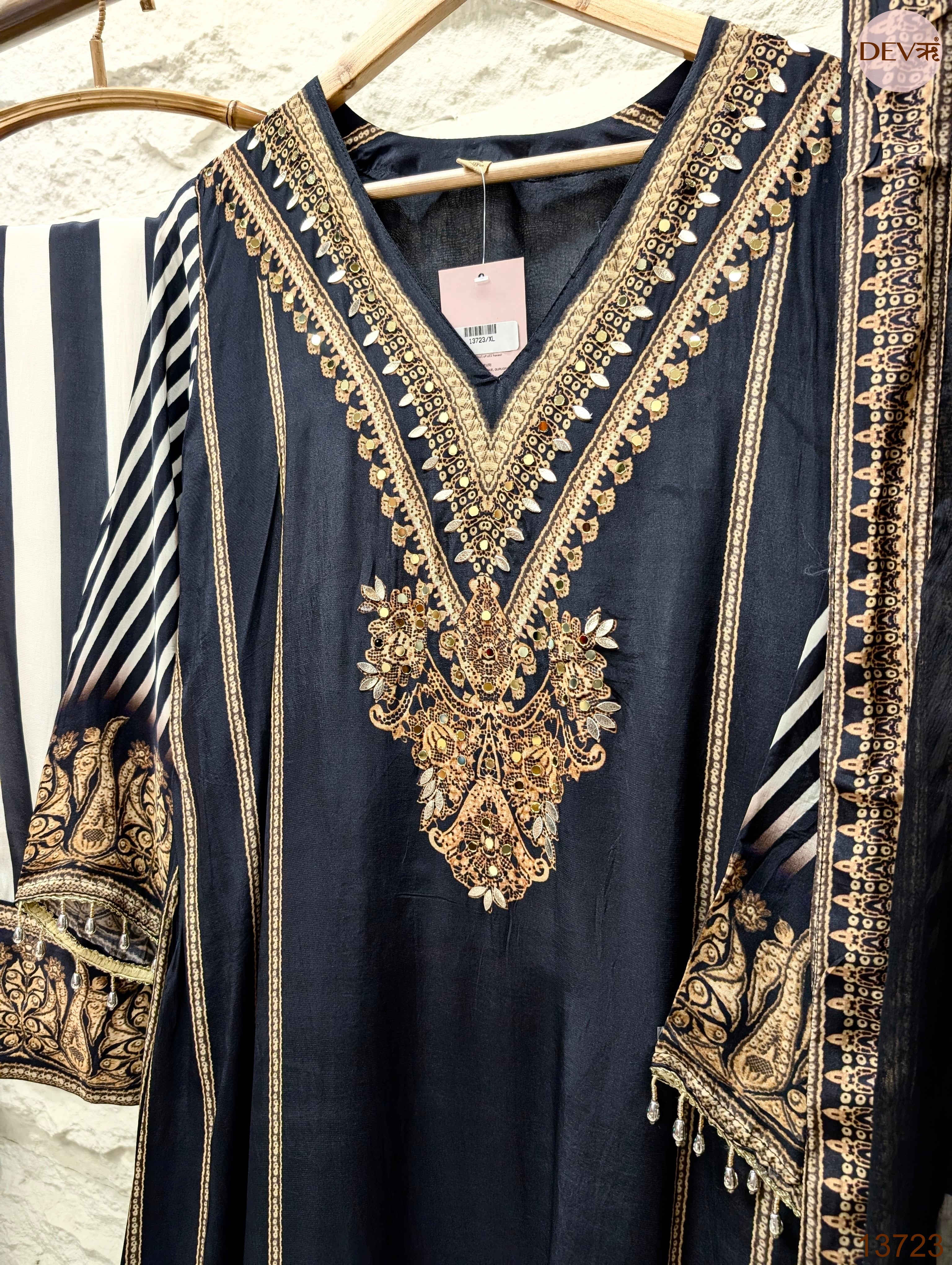 Zarmina Crepe Embroidered Black 3-Piece Set (Devri – D.No 13723)