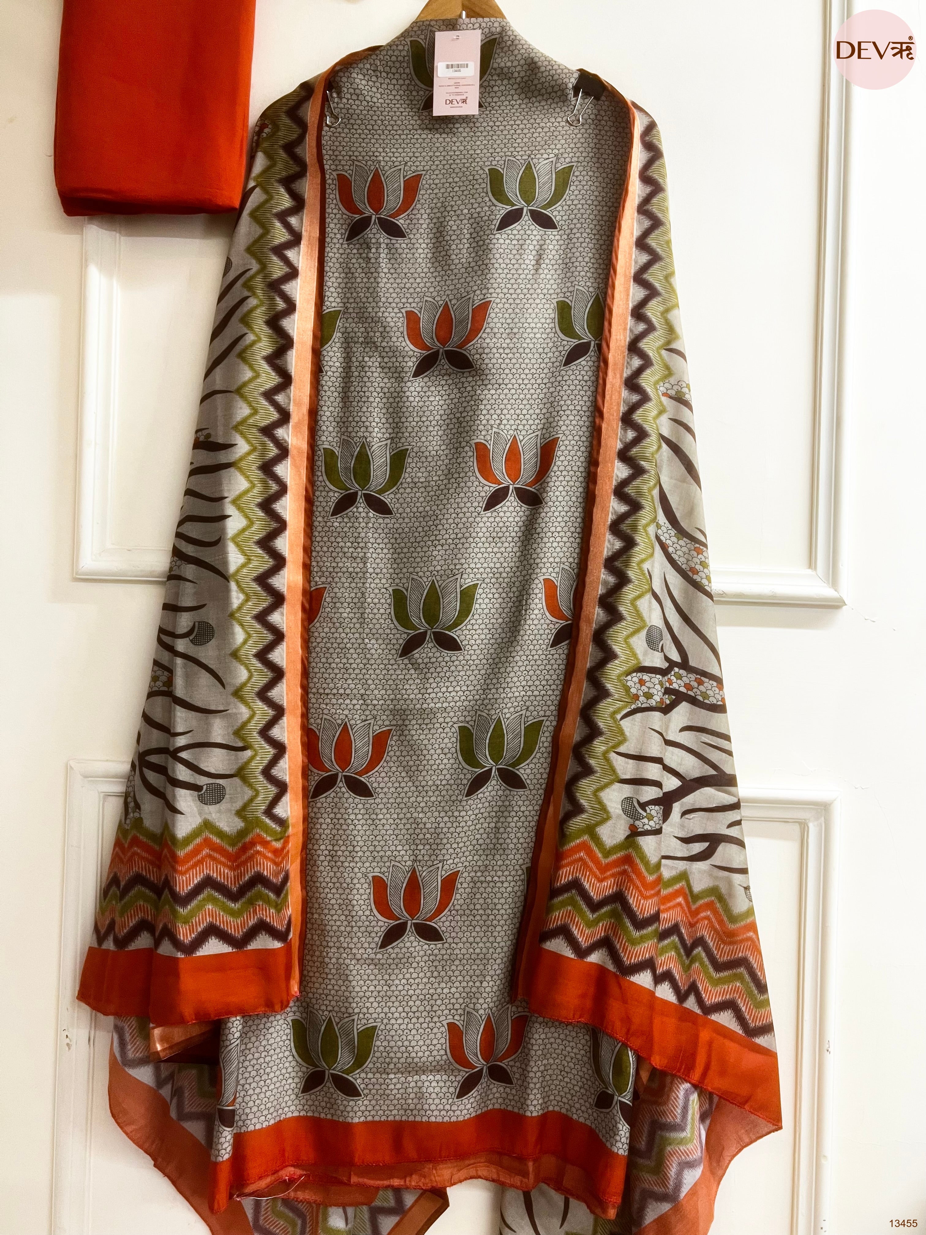 Grey Maheshwari Silk Printed Unstitched 3-Piece Suit (Devri – D.No 13455)