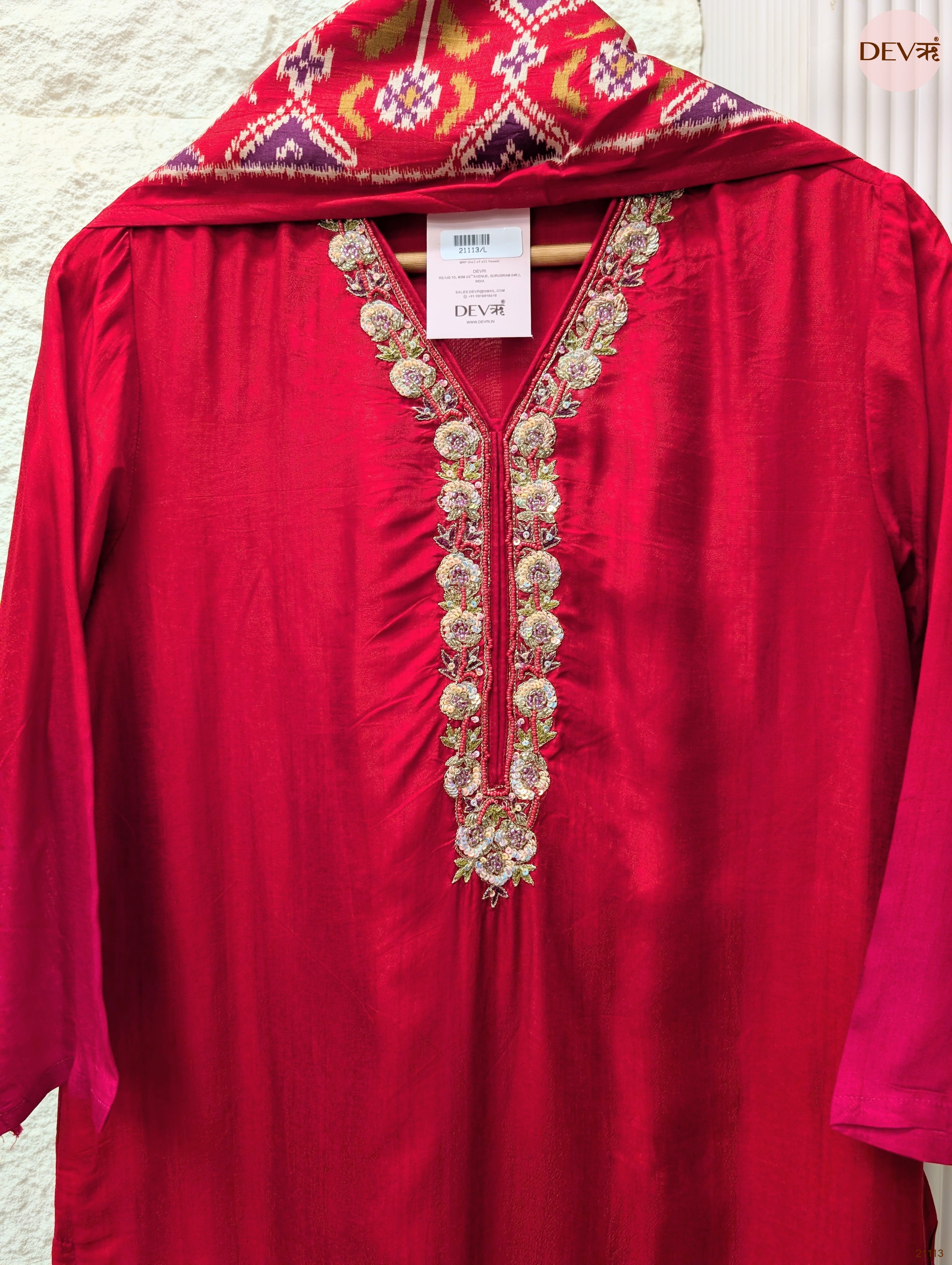 Ruhani Pure russian silk Embroidered Magenta 3-Piece Set (Devri – D.No 21113)