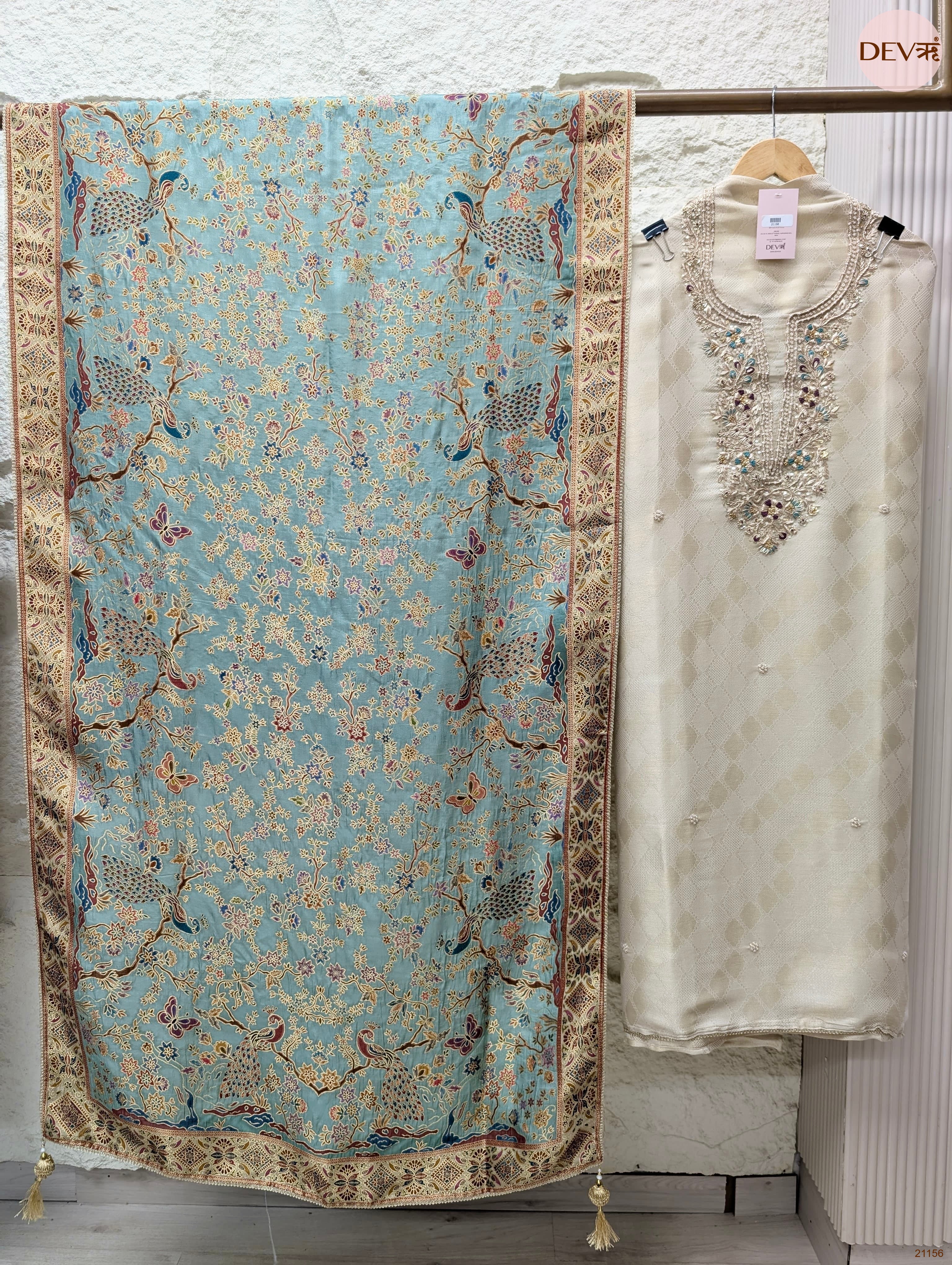 Off White Pure Banarasi Woven Silk Embroidered Unstitched 3-Piece Suit (Devri – D.No 21156)