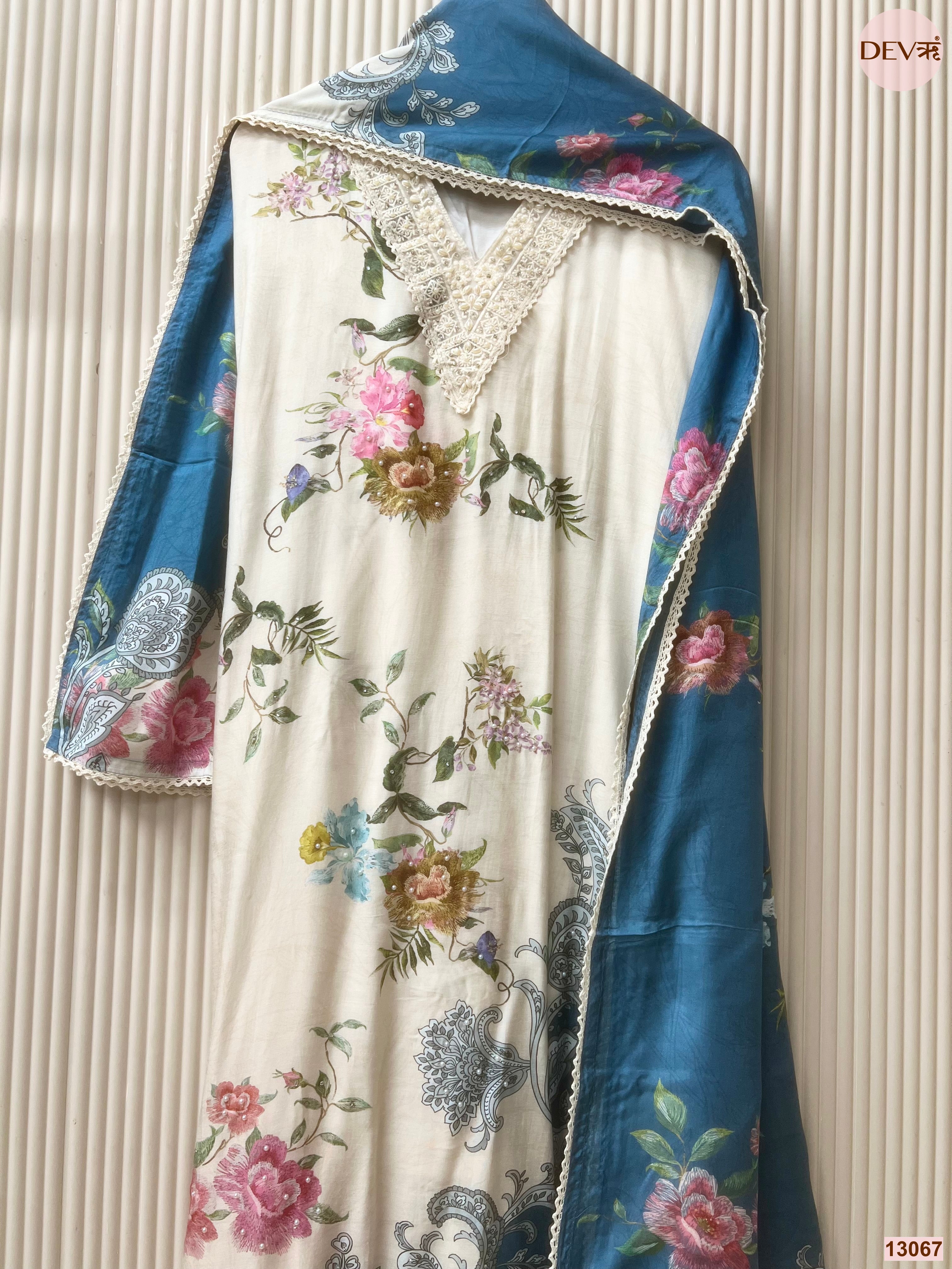 Cream Muslin Printed Unstitched 3-Piece Suit (Devri – D.No 13067)