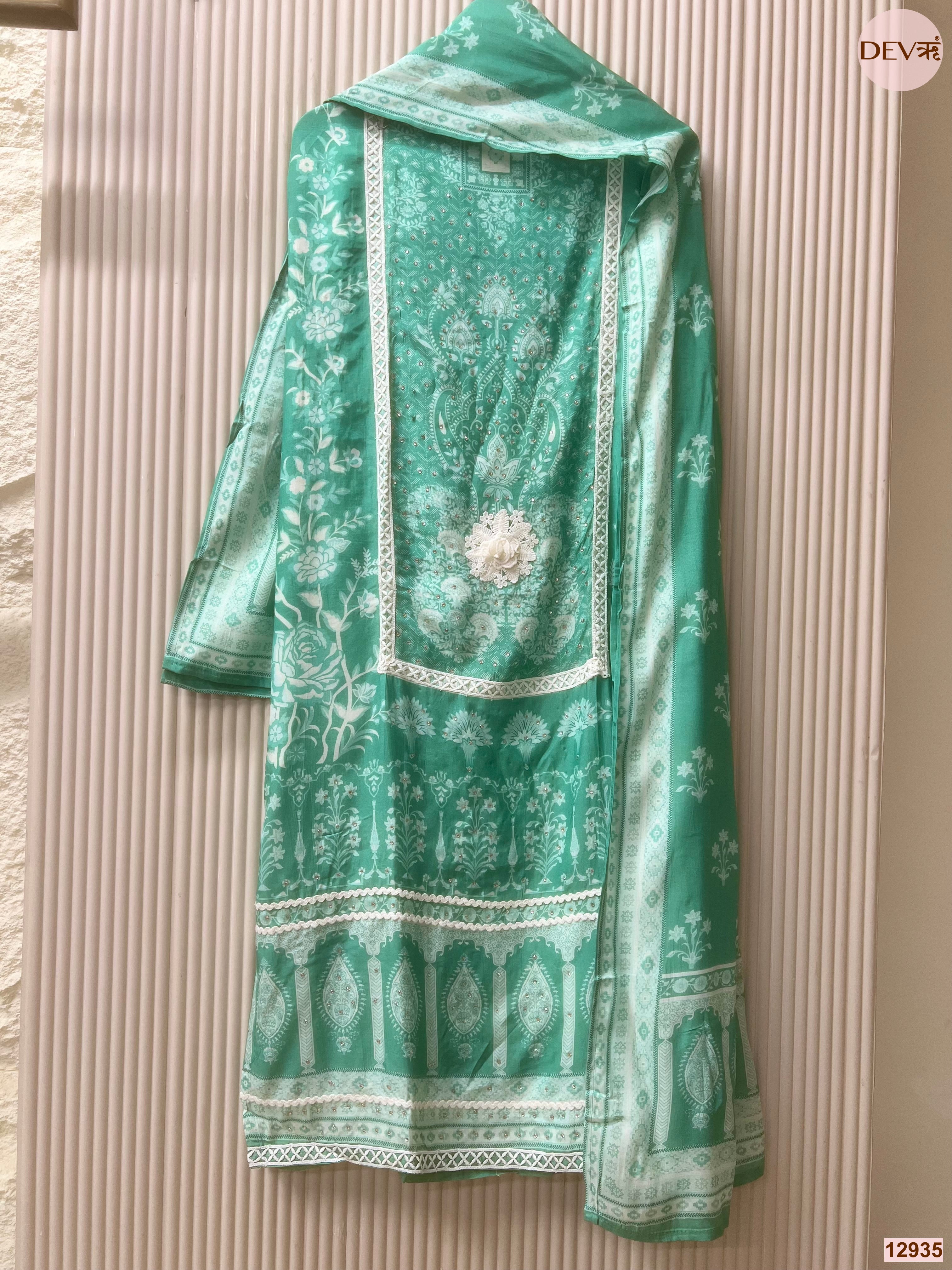 Green Muslin Printed Unstitched 3-Piece Suit (Devri – D.No 12935)
