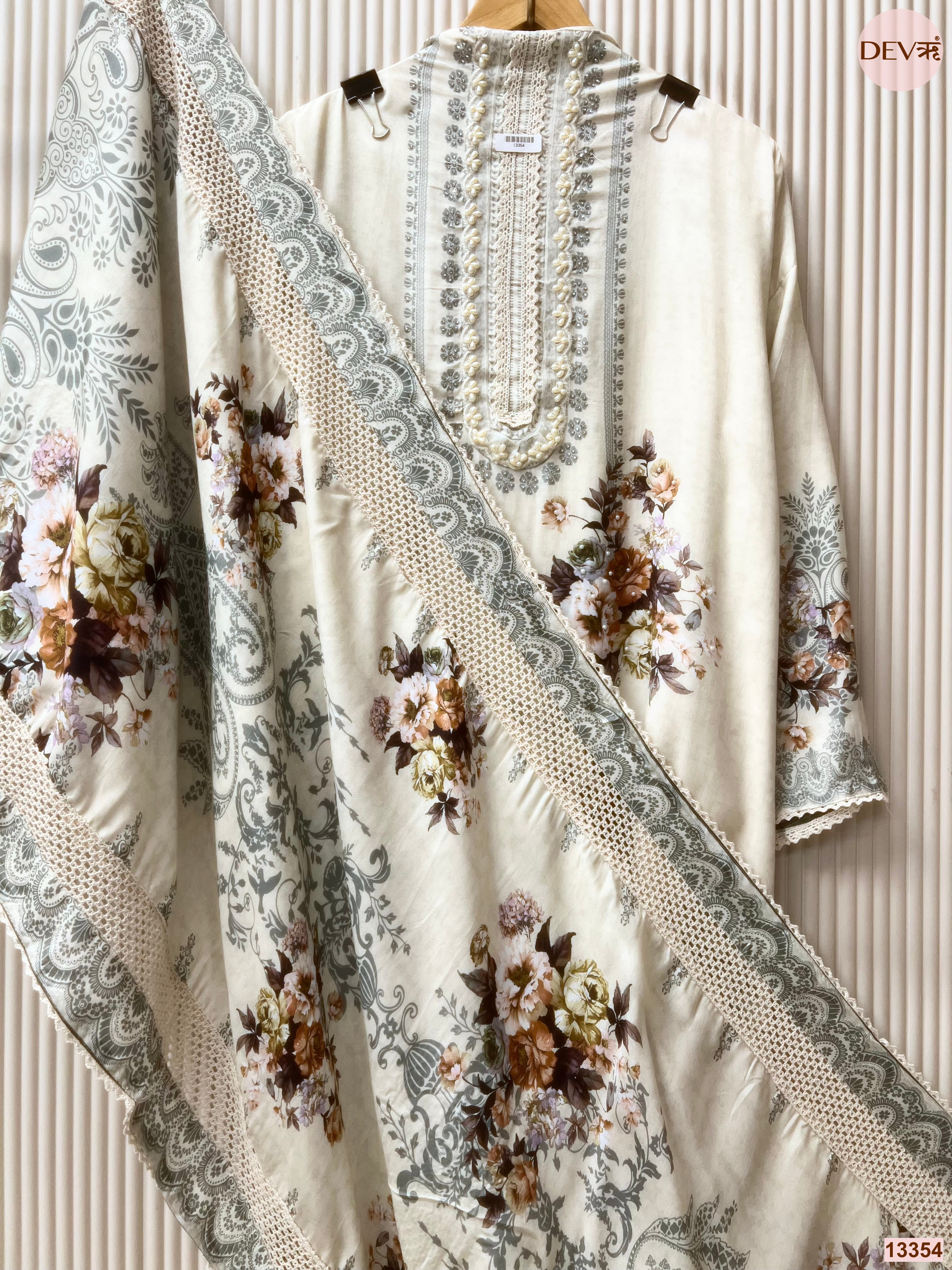 Cream Muslin Printed Unstitched 3-Piece Suit (Devri – D.No 13354)