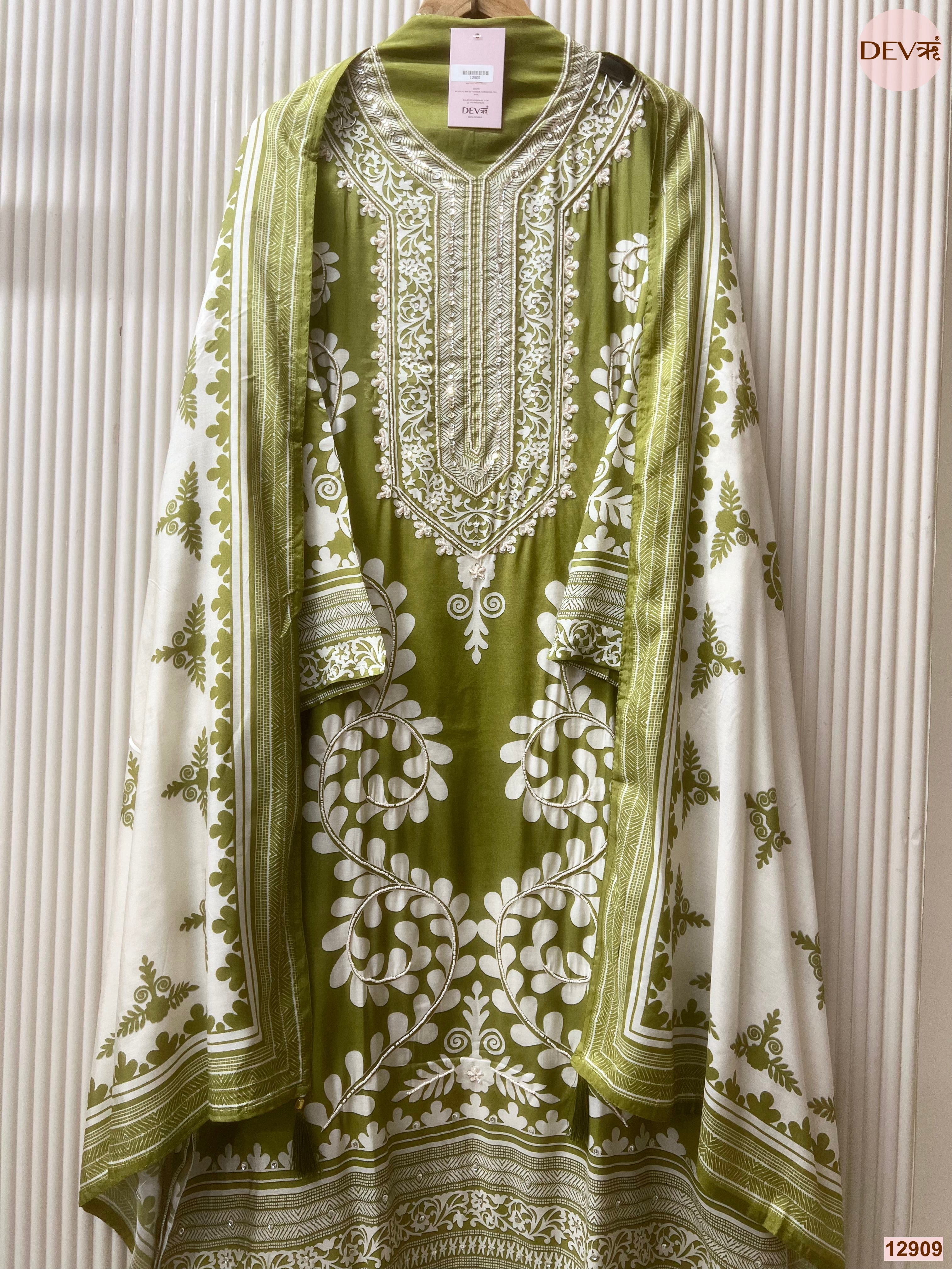 Olive Muslin Printed Unstitched 3-Piece Suit (Devri – D.No 12909)