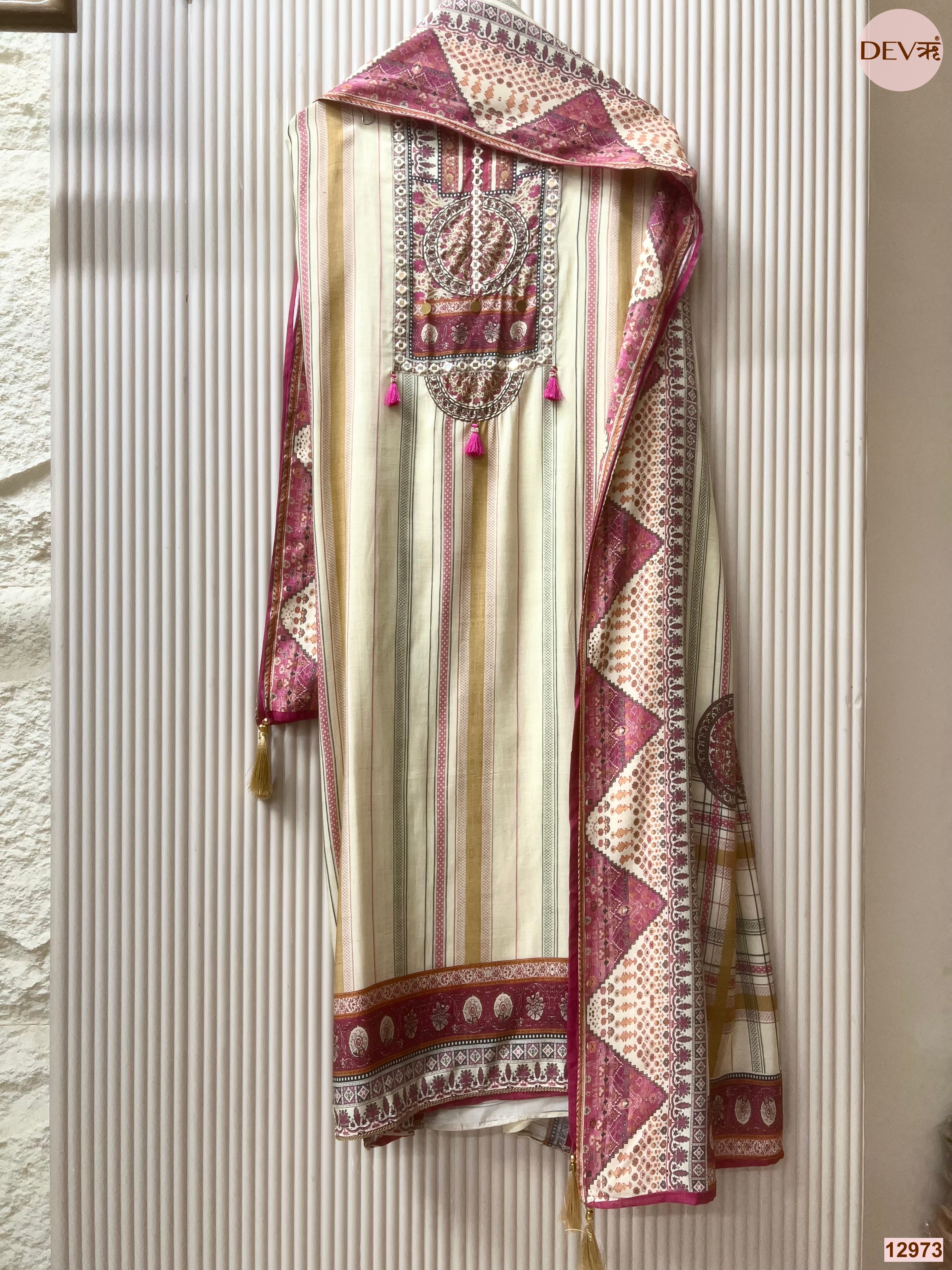 Cream Muslin Printed Unstitched 3-Piece Suit (Devri – D.No 12973)