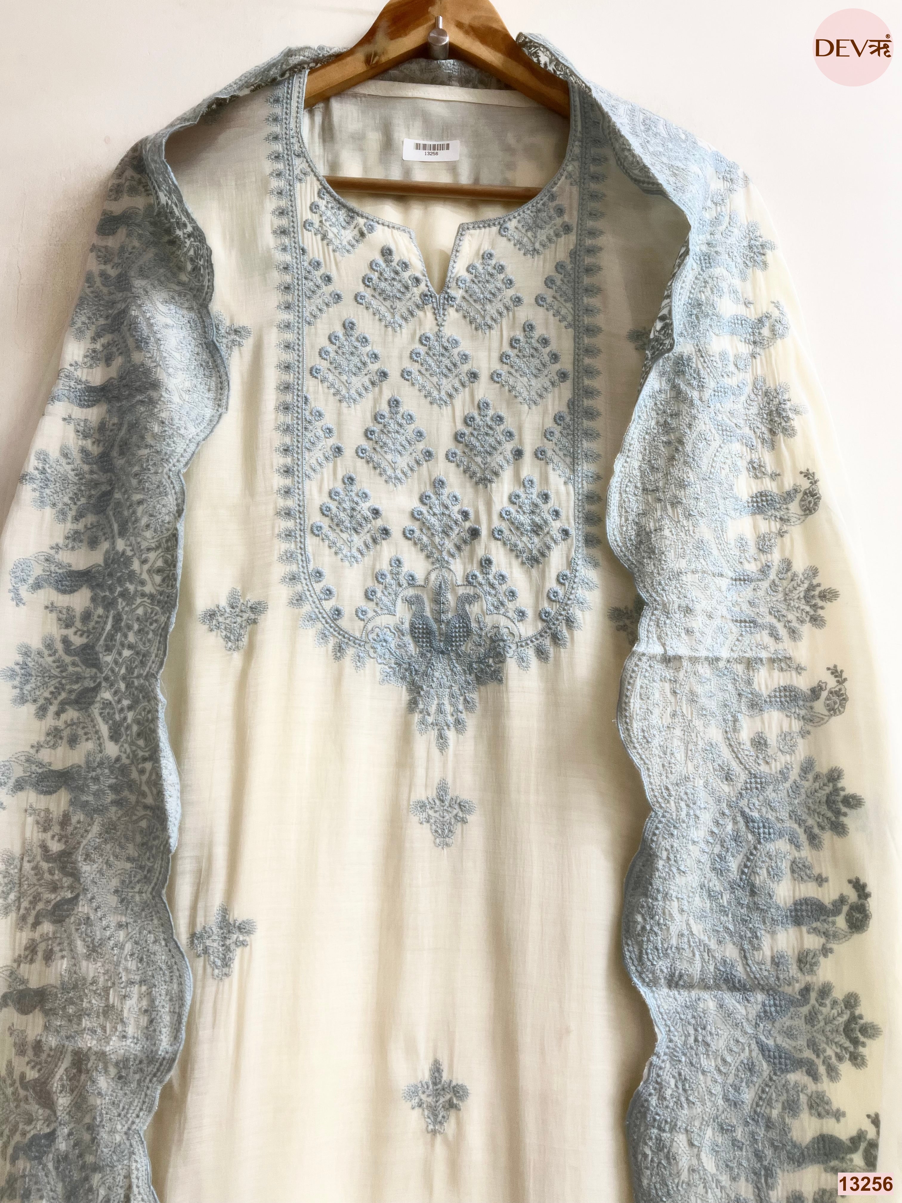 Off White Mul Cotton Embroidered Unstitched 3-Piece Suit (Devri – D.No 13256)