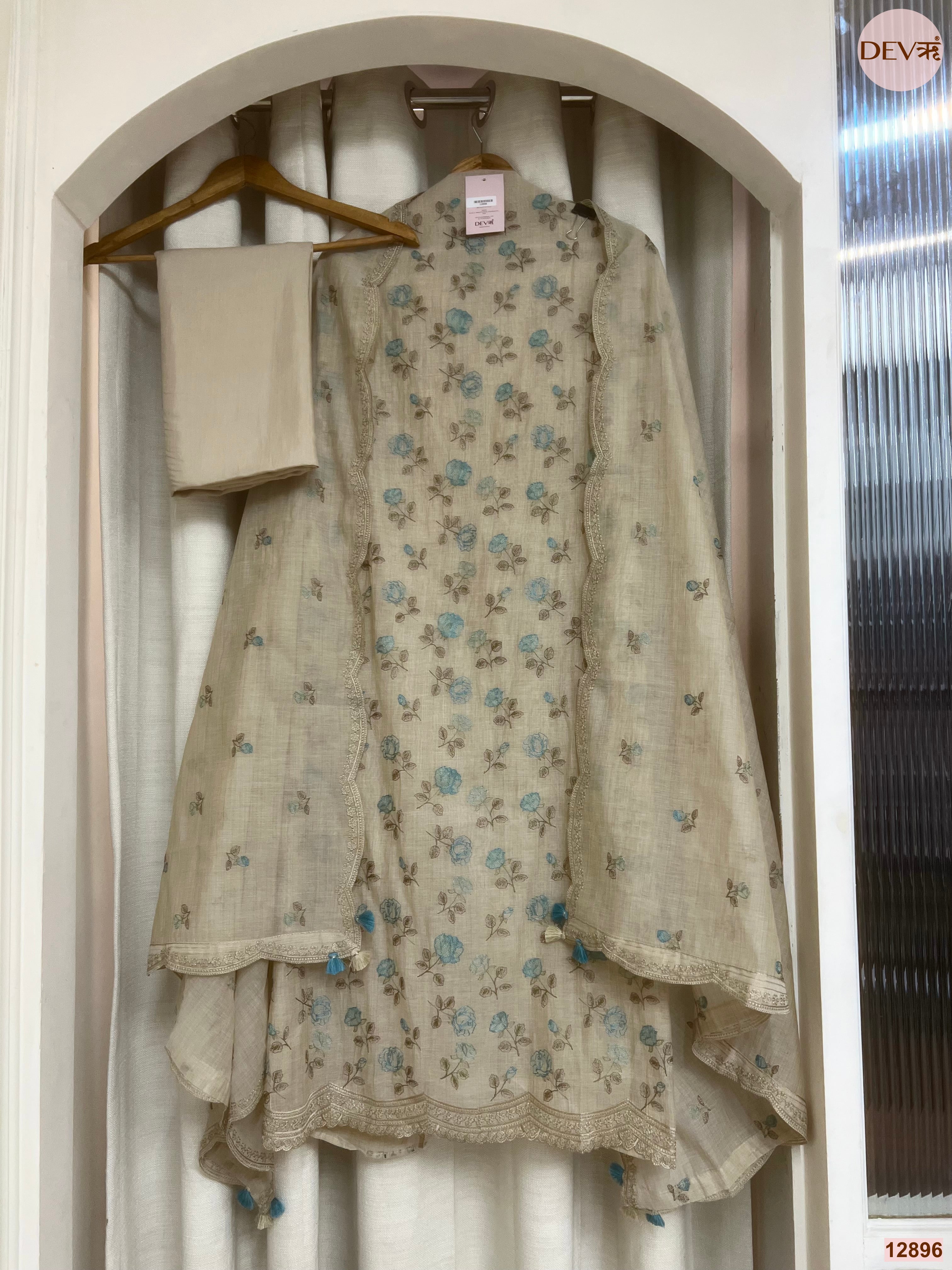 Beige Mul Chanderi Printed Unstitched 3-Piece Suit (Devri – D.No 12896)