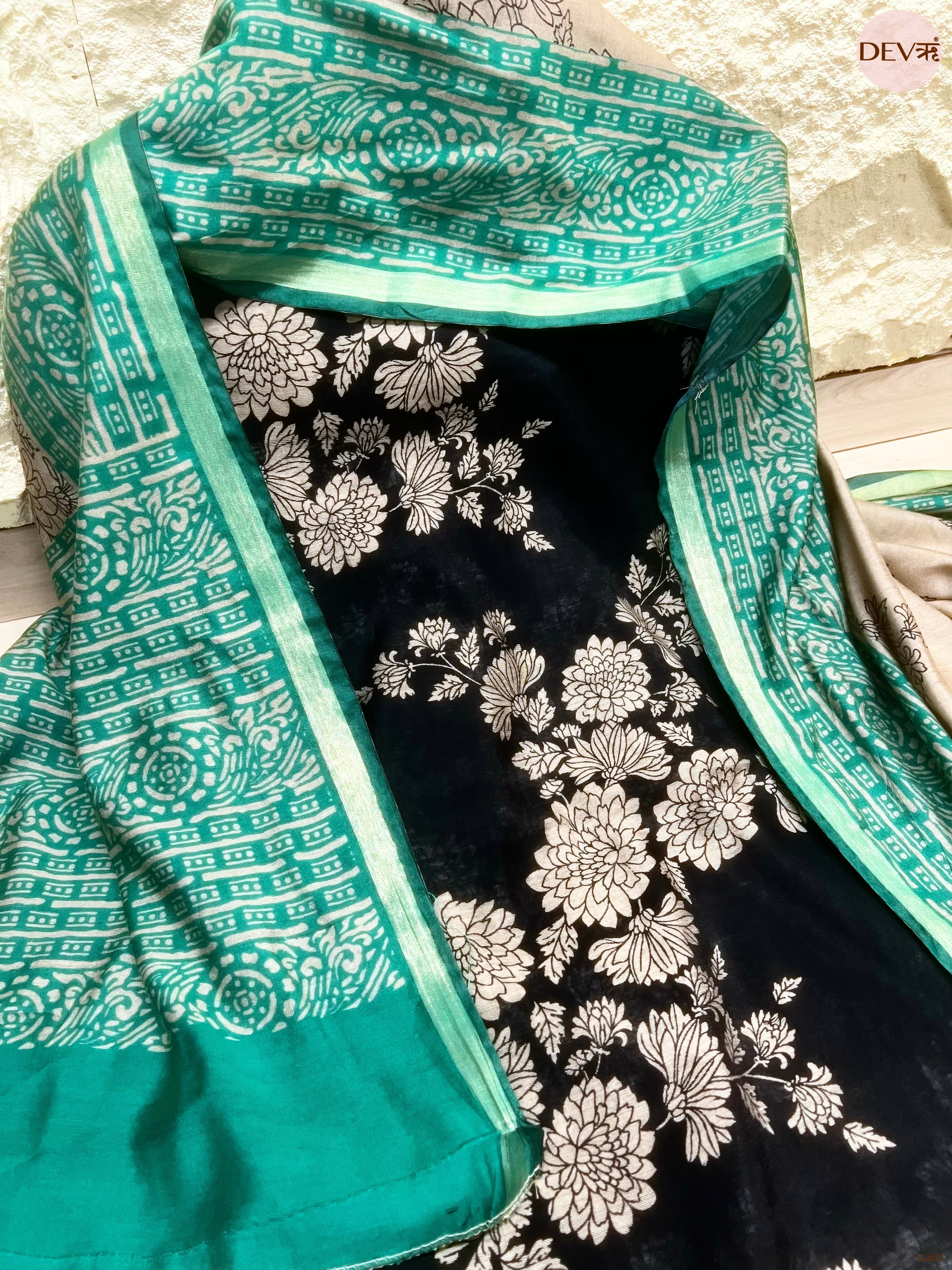 Black Maheshwari Silk Printed Unstitched 3-Piece Suit (Devri – D.No 13447)