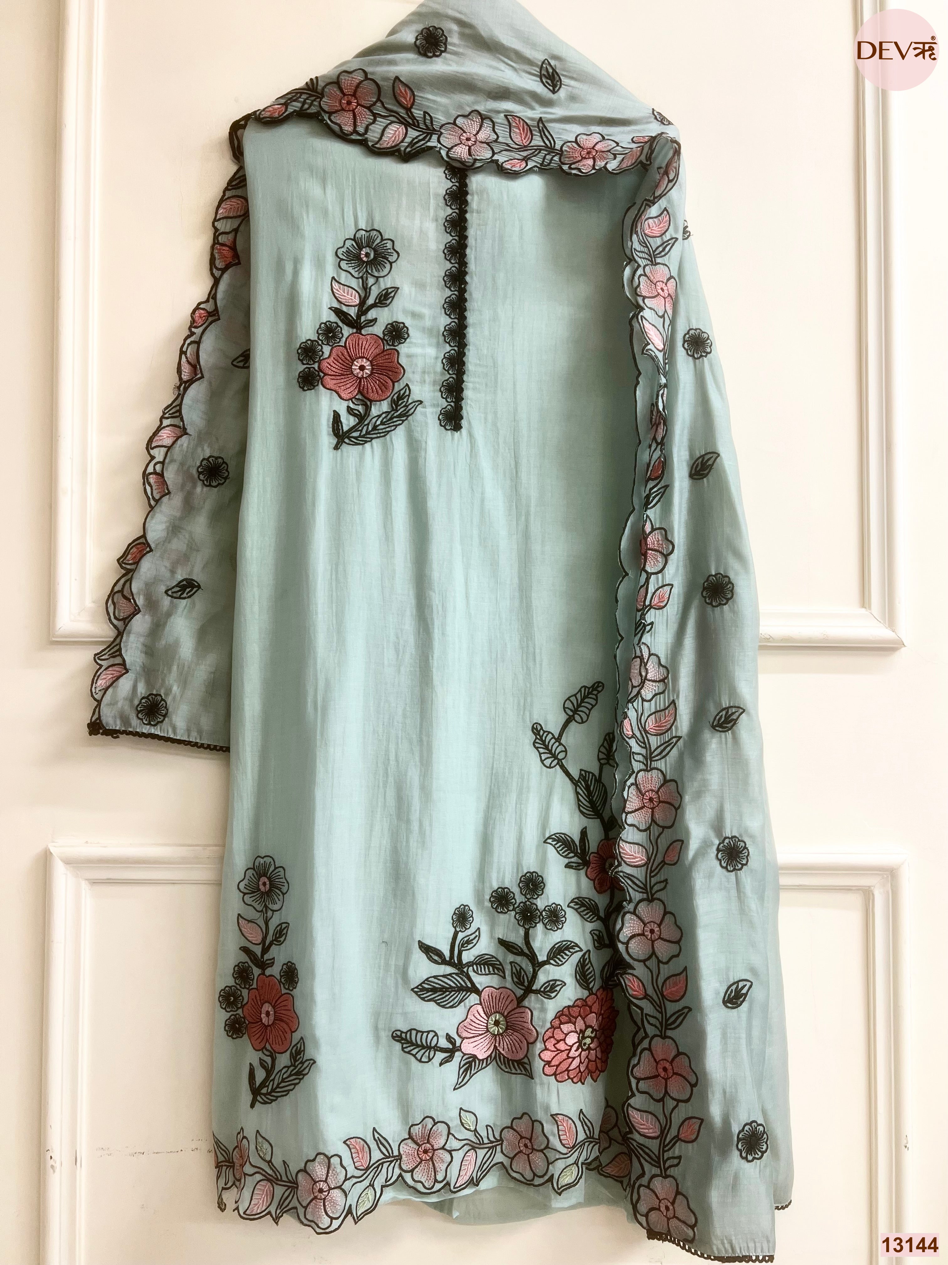 Mint Mul Chanderi Embroidered Unstitched 3-Piece Suit (Devri – D.No 13144)