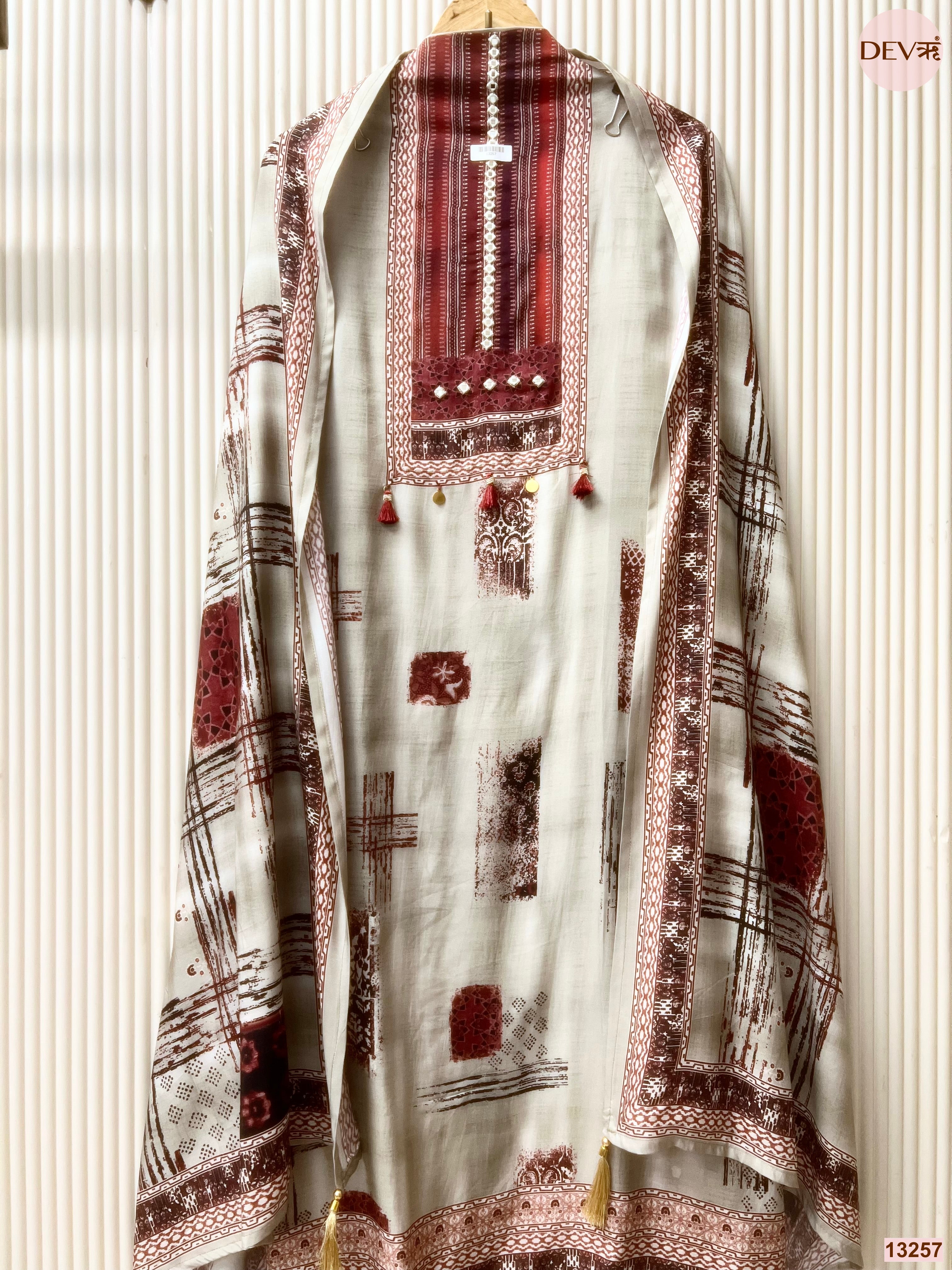 Sage Muslin Printed Unstitched 3-Piece Suit (Devri – D.No 13257)